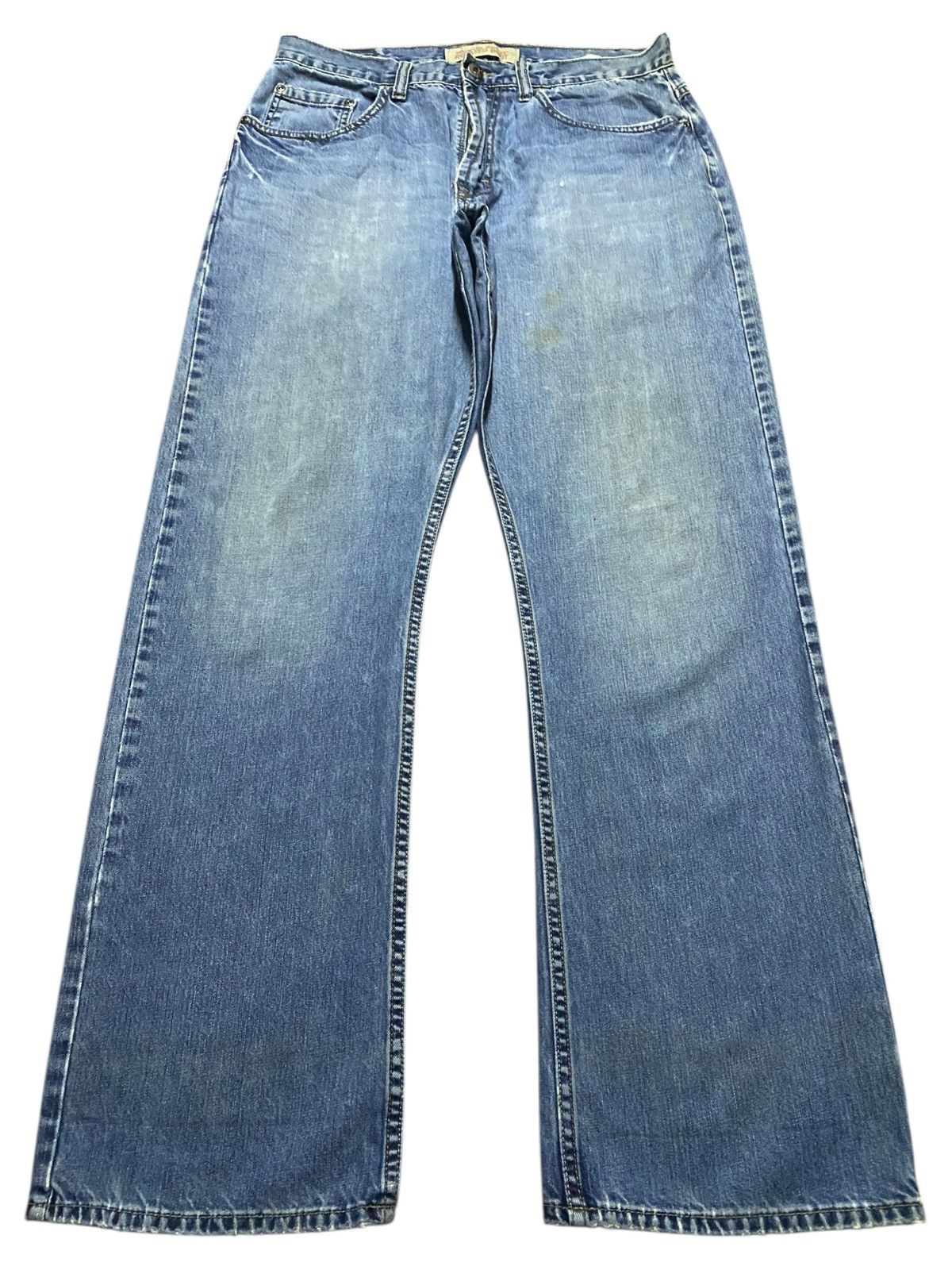 Wrangler Vintage Wrangler Relaxed Boot Light Wash Distressed Baggy Size US 32 / EU 48 - 1 Thumbnail