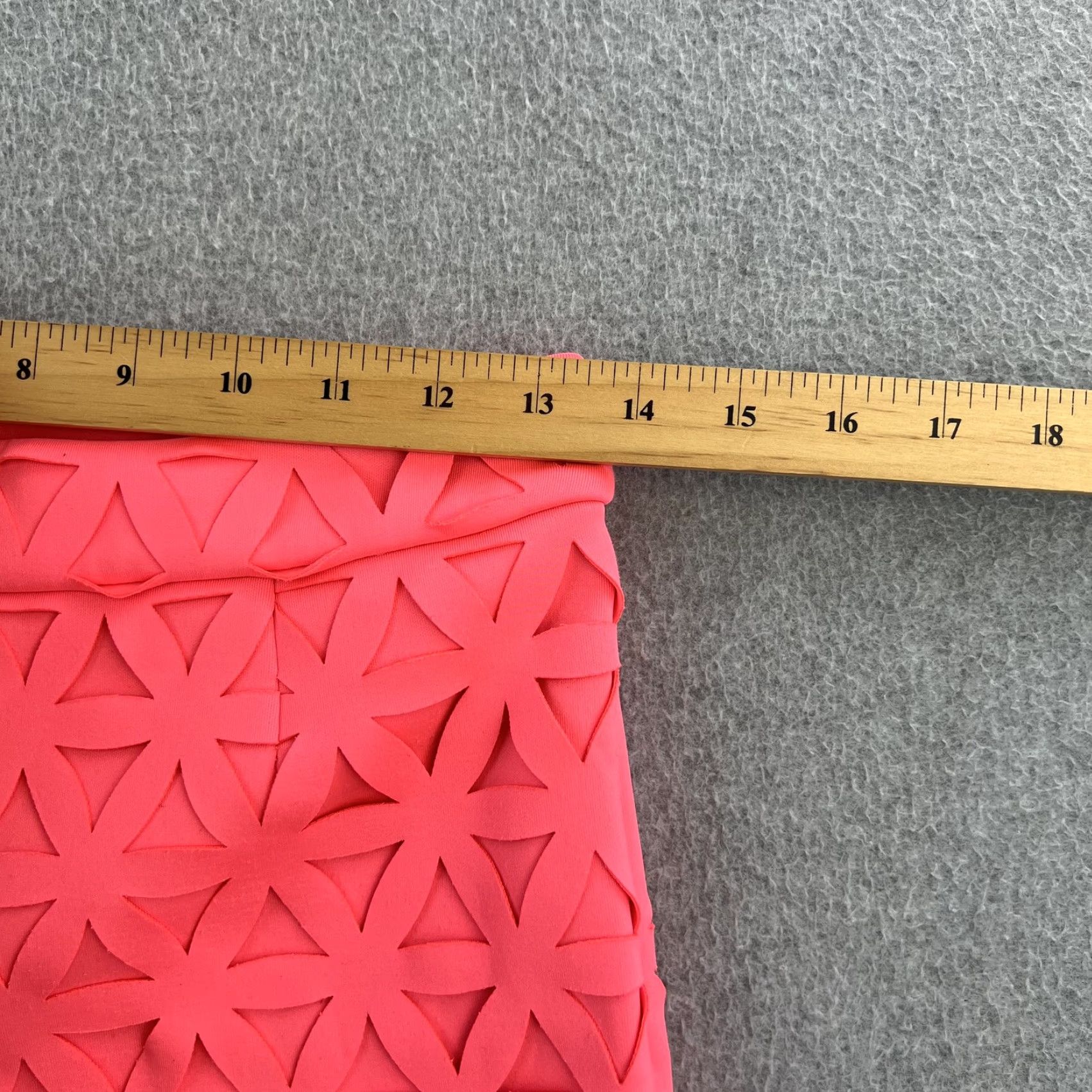 Lilly Pulitzer VINTAGE? Not Vintage. Lilly Pulitzer Shorts Womens 00 Pink Laser Cut Geometric Scallop Hem Dressy Summer Size 24" / US 00 / IT 34 - 2 Thumbnail