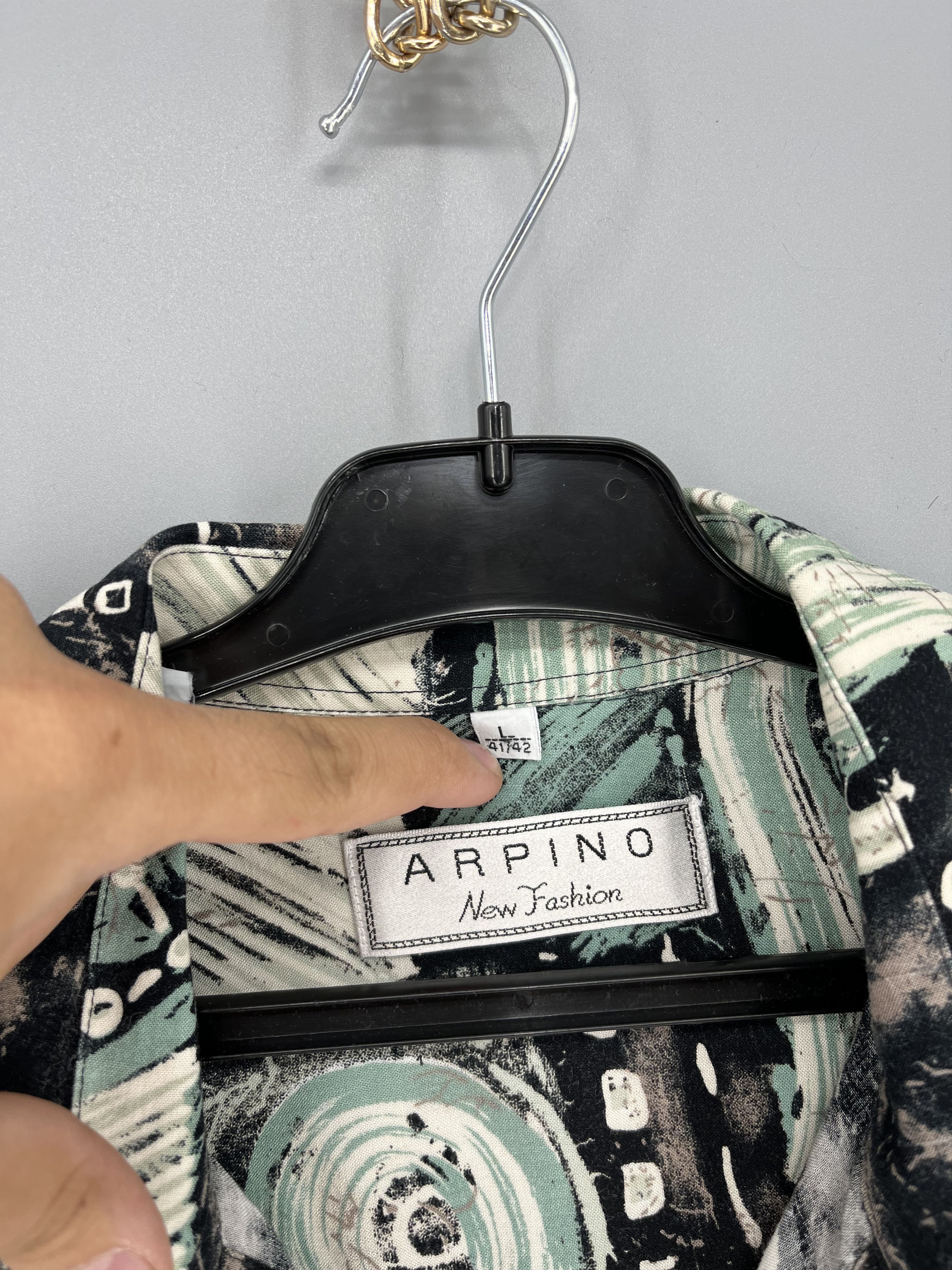 Vintage Vintage Art Streetwear Hawaiian Travis Scott style Size US L / EU 52-54 / 3 - 7 Thumbnail