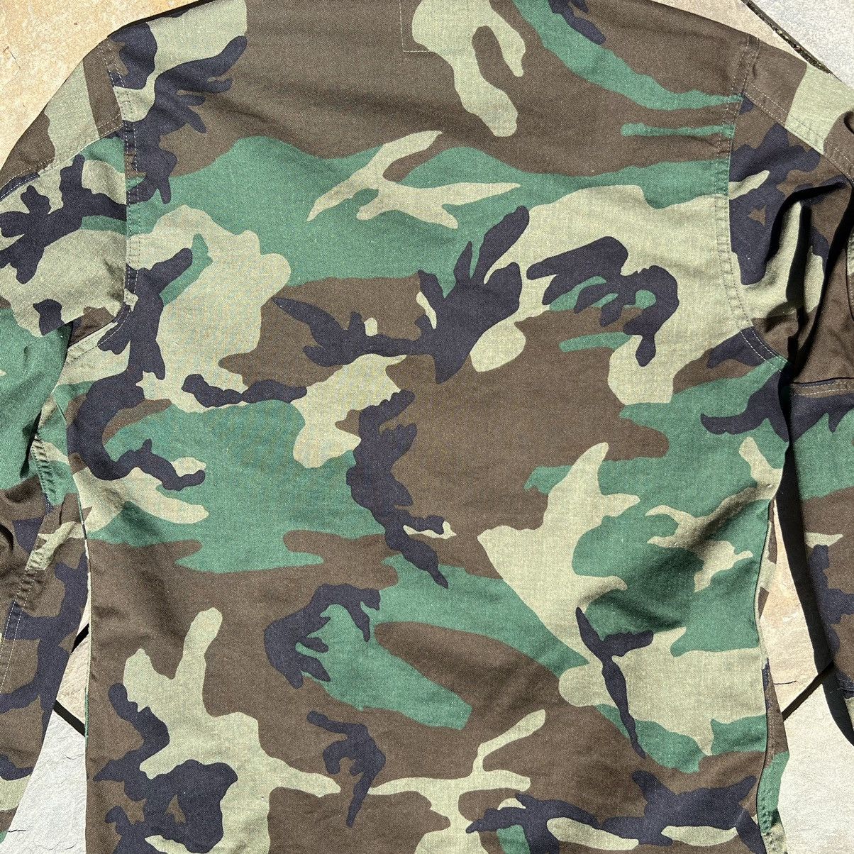 Vintage Y2K Woodland Camo Cargo Utility Jacket Size US M / EU 48-50 / 2 - 5 Thumbnail