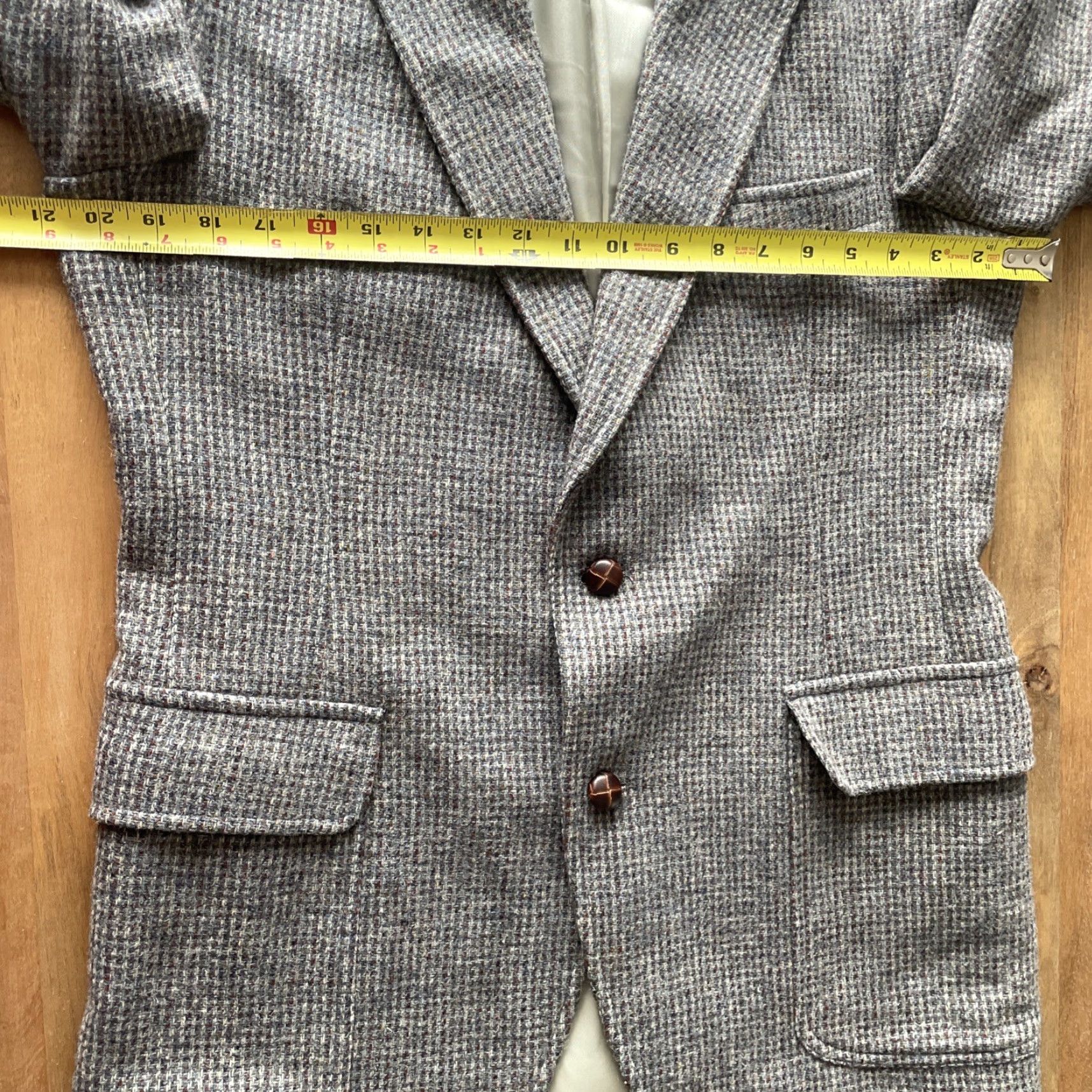 Pendleton VINTAGE Pendleton Donegal Tweed Sport Coat Jacket Men 40R 100% Virgin Wool Gray Size US XXS / EU 40 - 7 Thumbnail