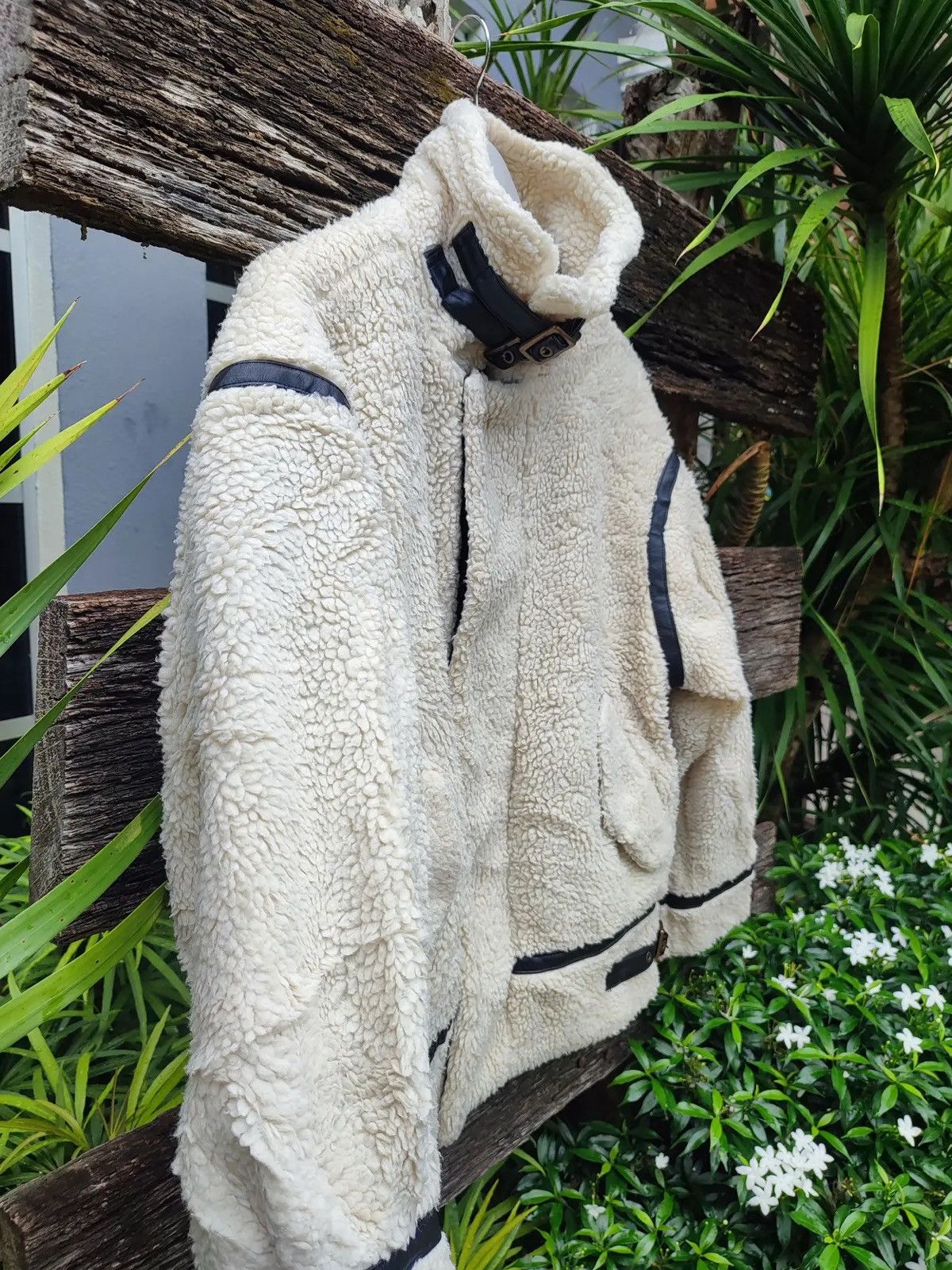 Japanese Brand GRL Faux Shearling Bondage-Style Jacket Size US M / EU 48-50 / 2 - 4 Thumbnail
