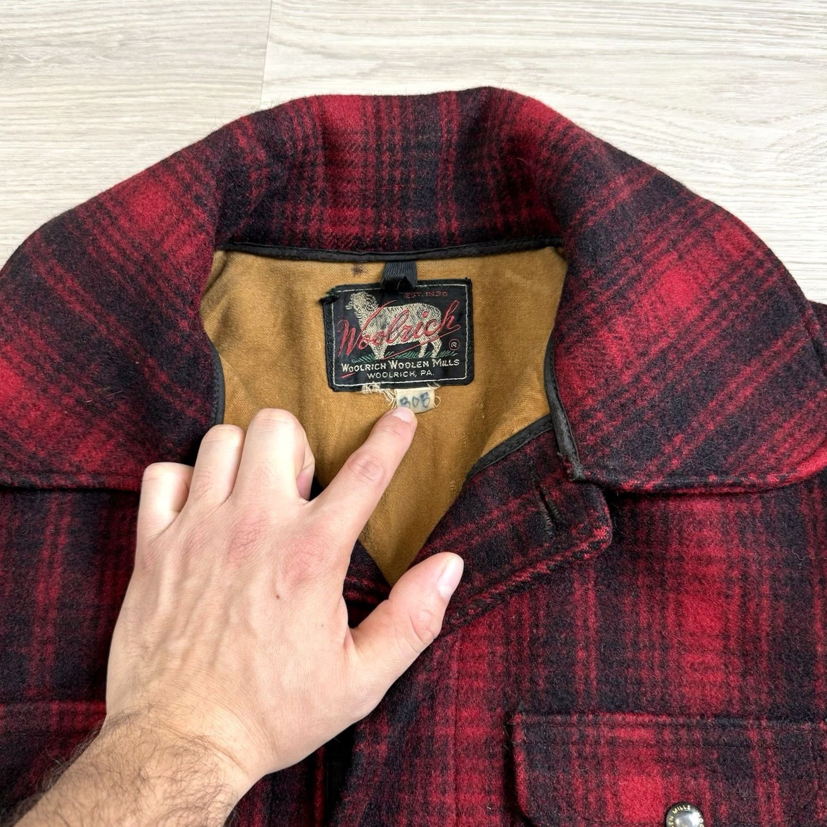 Vintage VINTAGE Woolrich Hunting Coat Jacket Wool Plaid Red 40s 50s Wool Outer Red Pit to Pit 22in Length 30.5in Men's Measurements Size US XXL / EU 58 / 5 - 5 Thumbnail
