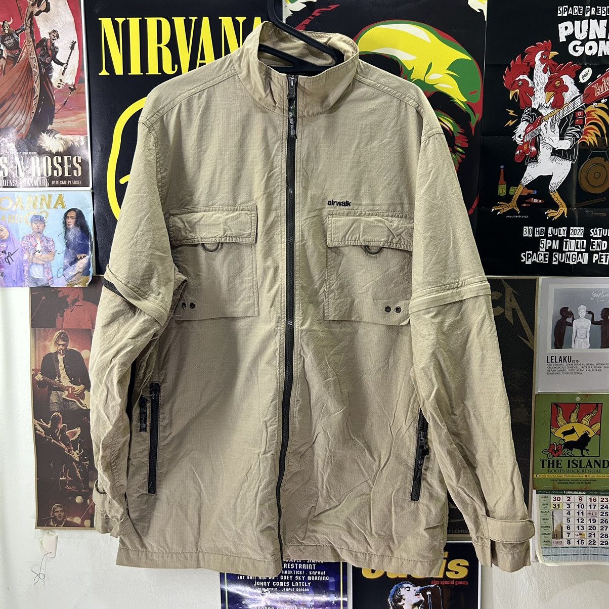 Vintage Vintage Airwalk Detachable Sleeve Nylon Jacket Size US L / EU 52-54 / 3 - 1 Thumbnail