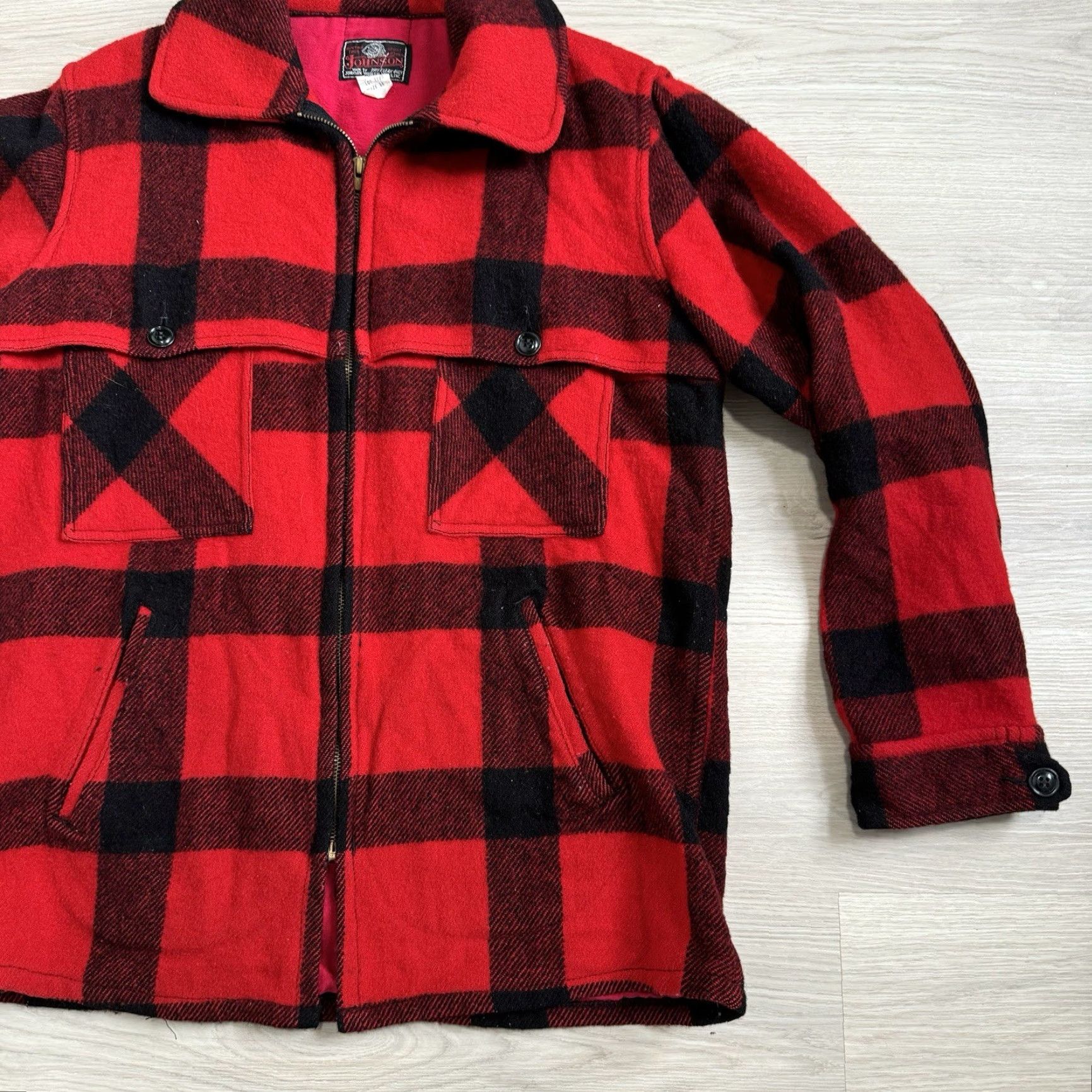 Johnson Woolen Mills VINTAGE Johnson Woolen Mills Red Buffalo Plaid Mackinaw Jacket Wool Shacket 44 Size US S / EU 44-46 / 1 - 3 Thumbnail
