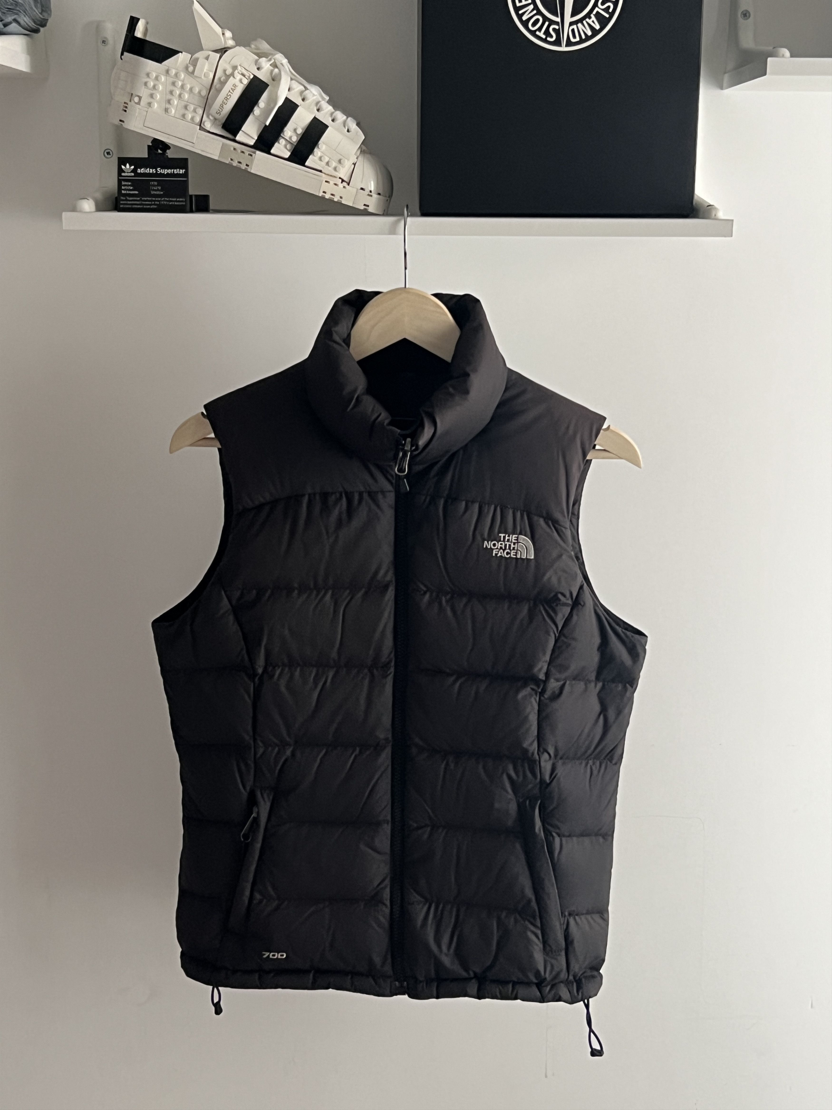 The North Face × Vintage THE NORTH FACE Women’s Large Black Nuptse 700 Down Vest Size S / US 4 / IT 40 - 1 Thumbnail