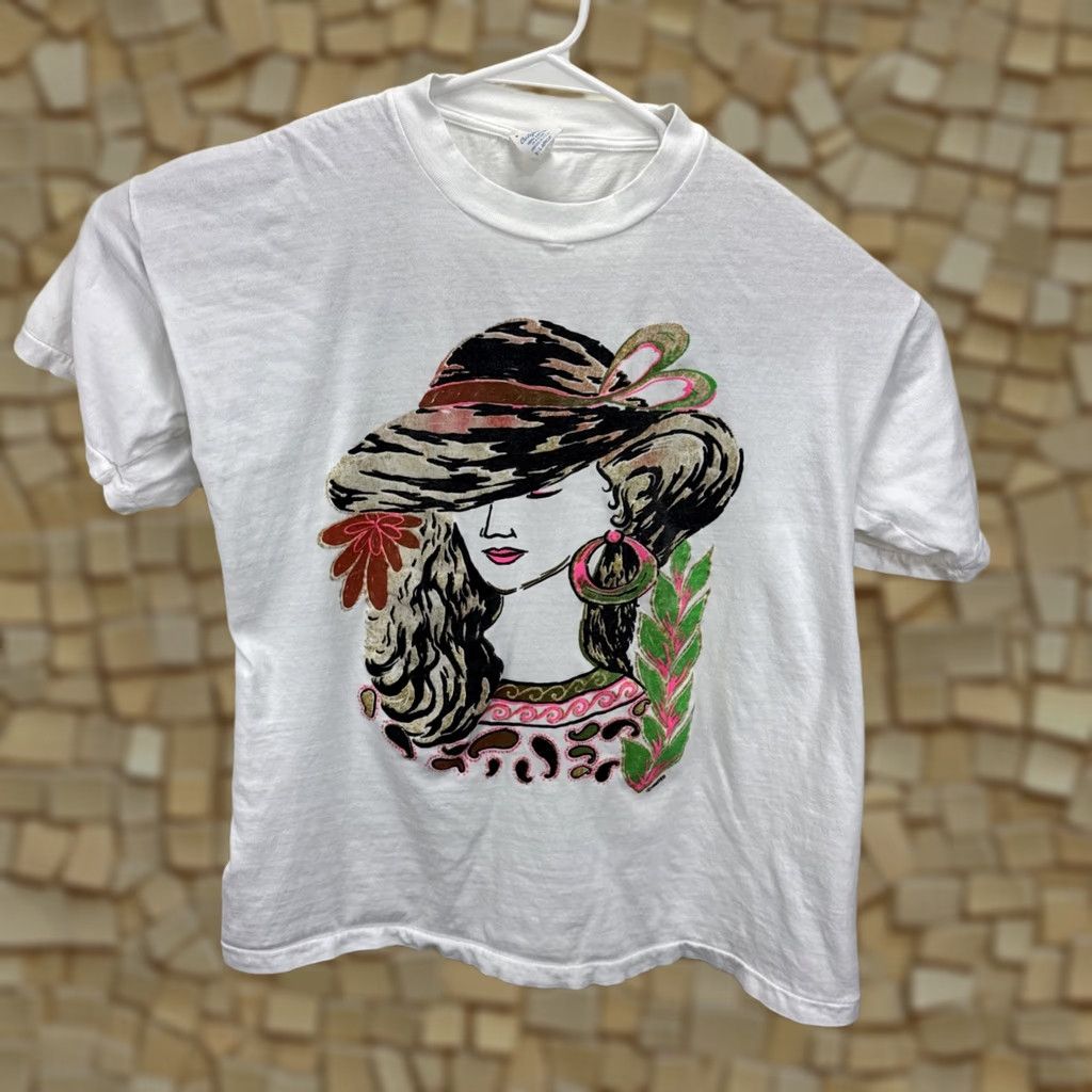 Vintage VINTAGE Wearable Art Tee White Single Stitch T Shirt 90s Women in Sun Hat Hot T XL Unisex Graphic Tee Sportswear/Beach Womens Mens Size XL / US 12-14 / IT 48-50 - 1 Thumbnail
