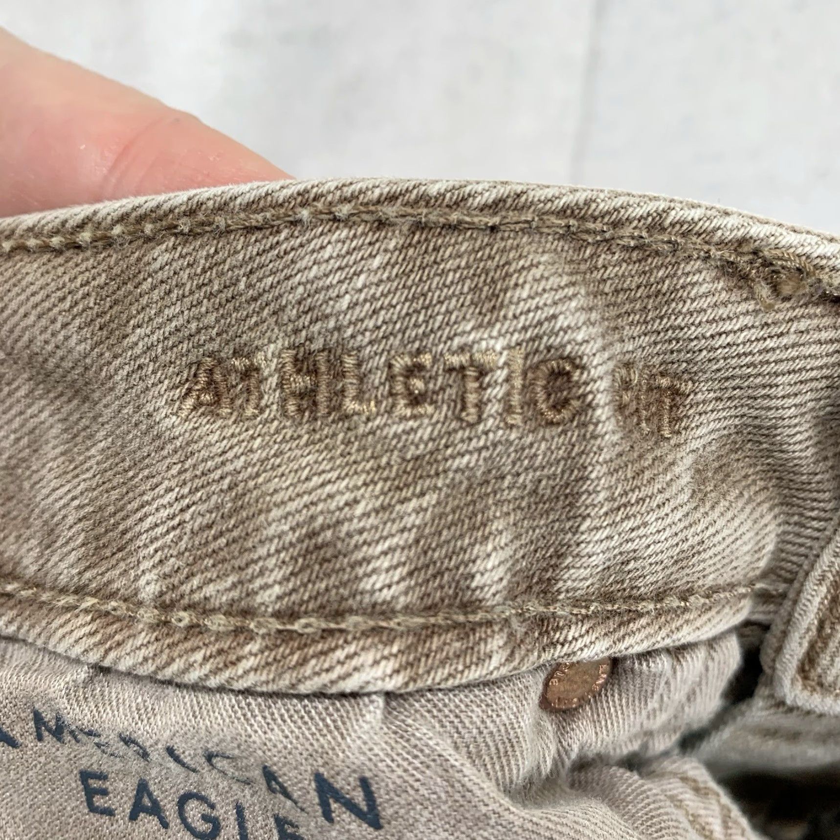American Eagle Outfitters VINTAGE American Eagle Mens Jeans Straight Fit 29x31 Brown Cotton Blend Athletic Modern Size US 29 - 4 Thumbnail