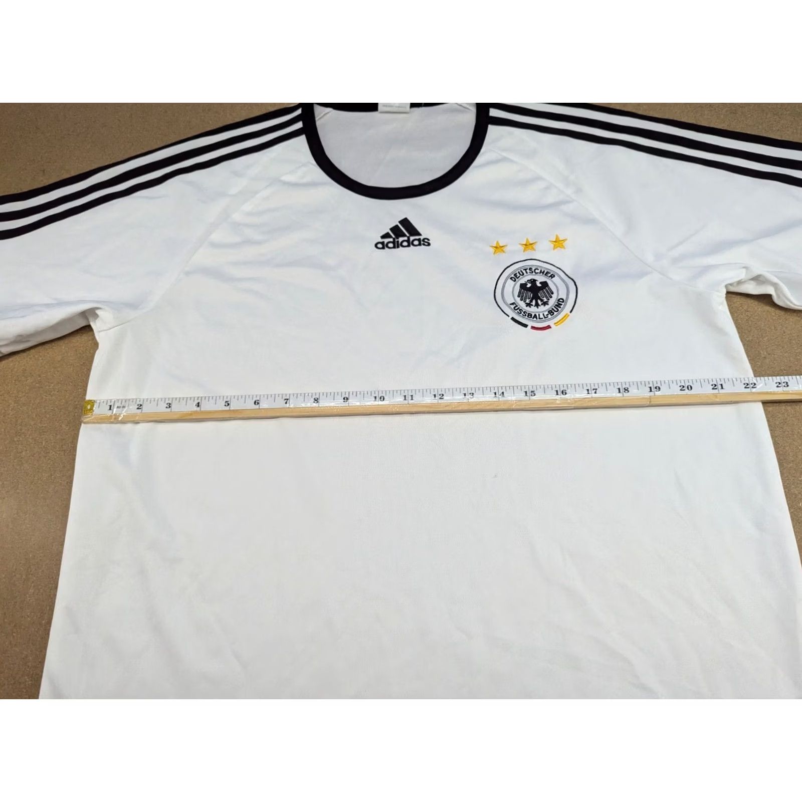 Adidas Adidas Germany 2007 Jersey Mens Size L Football Shirt Training White Shirt Mens L White Football Jersey Adidas Germany 2007 Sports Team Football Shirt Size US XXL / EU 58 / 5 - 5 Thumbnail