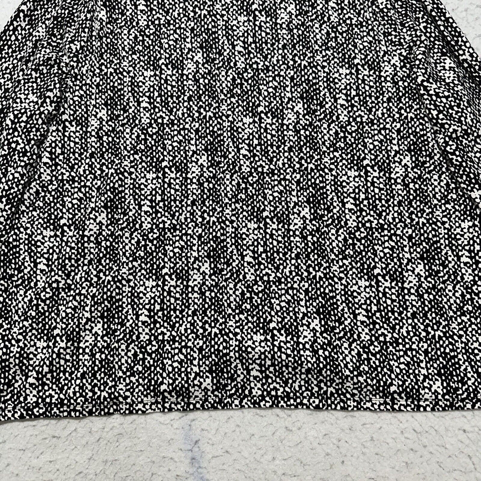 Other Talbots 3X V-Neck Lightweight Snakeskin Pattert Black/White Size 3XL / US 20-22 - 12 Thumbnail