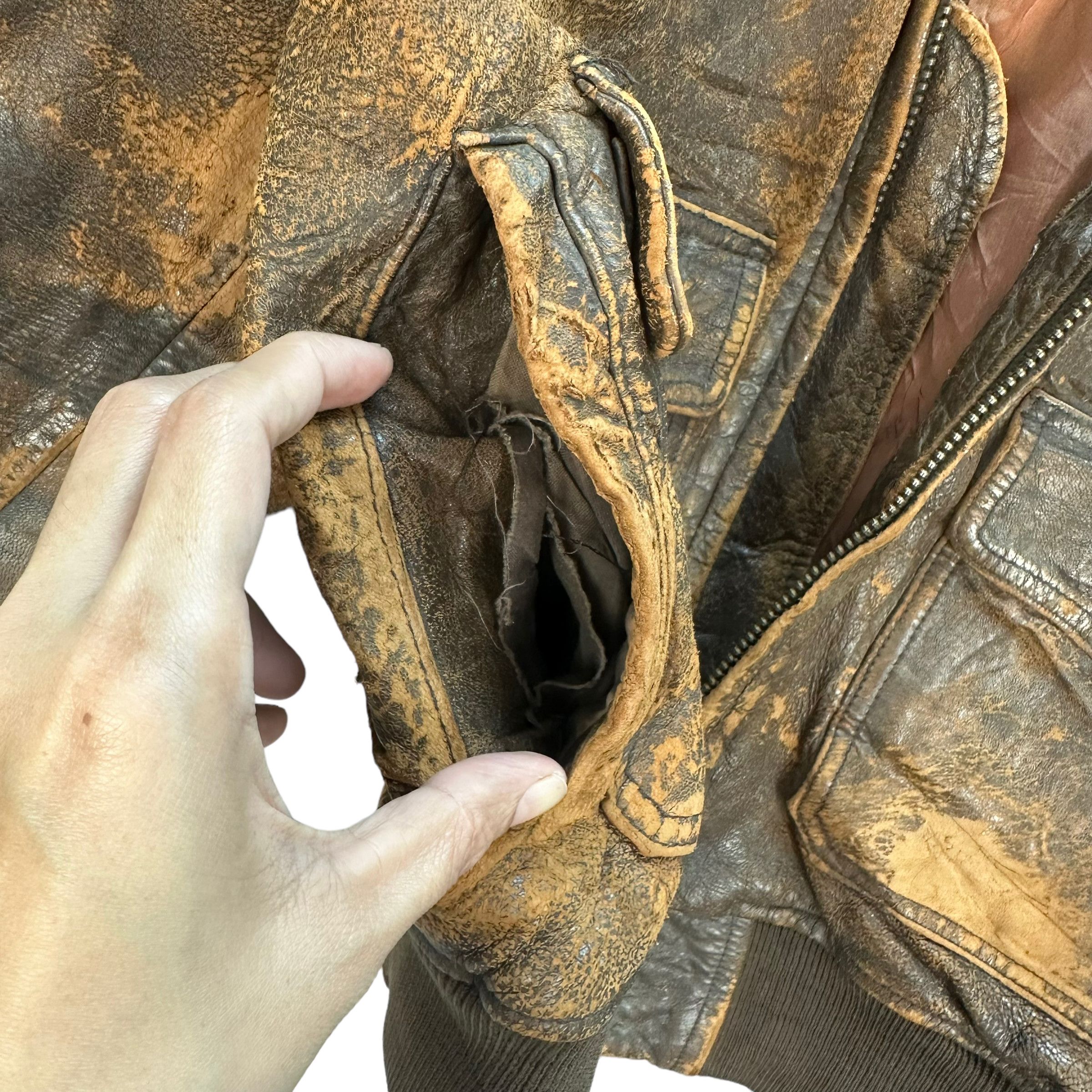 Harley Davidson TRASHED🔥 HARLEY DAVIDSON DISTRESSED LEATHER JACKET #8288 Size US M / EU 48-50 / 2 - 8 Thumbnail