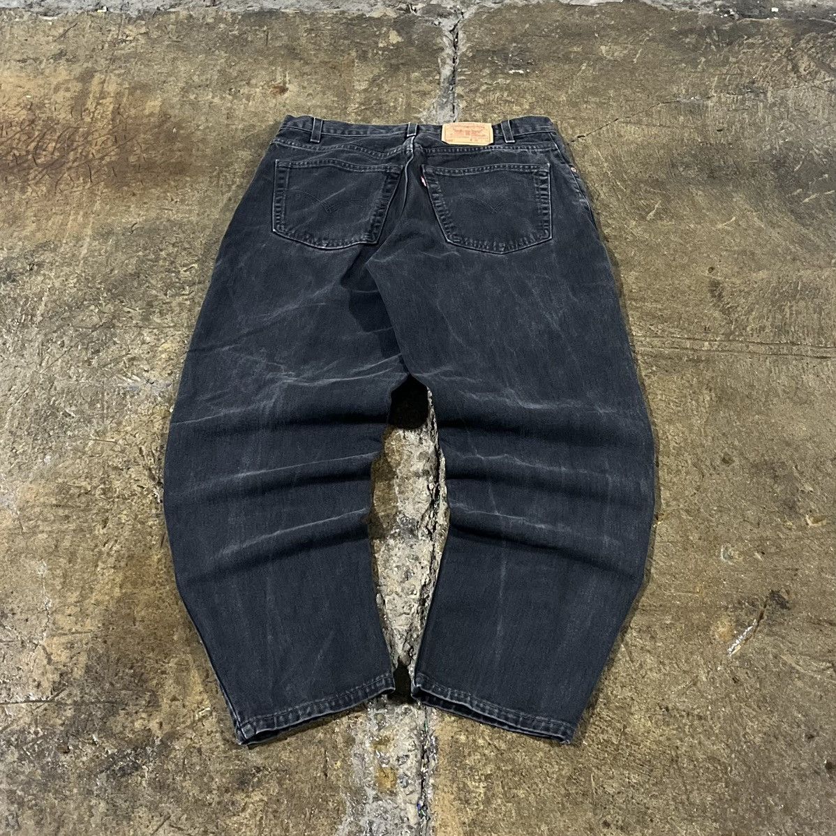Levi's × Vintage Crazy Vintage 90s Levi's 560 Baggy Loose Fit Skater Jeans Size US 36 / EU 52 - 1 Thumbnail