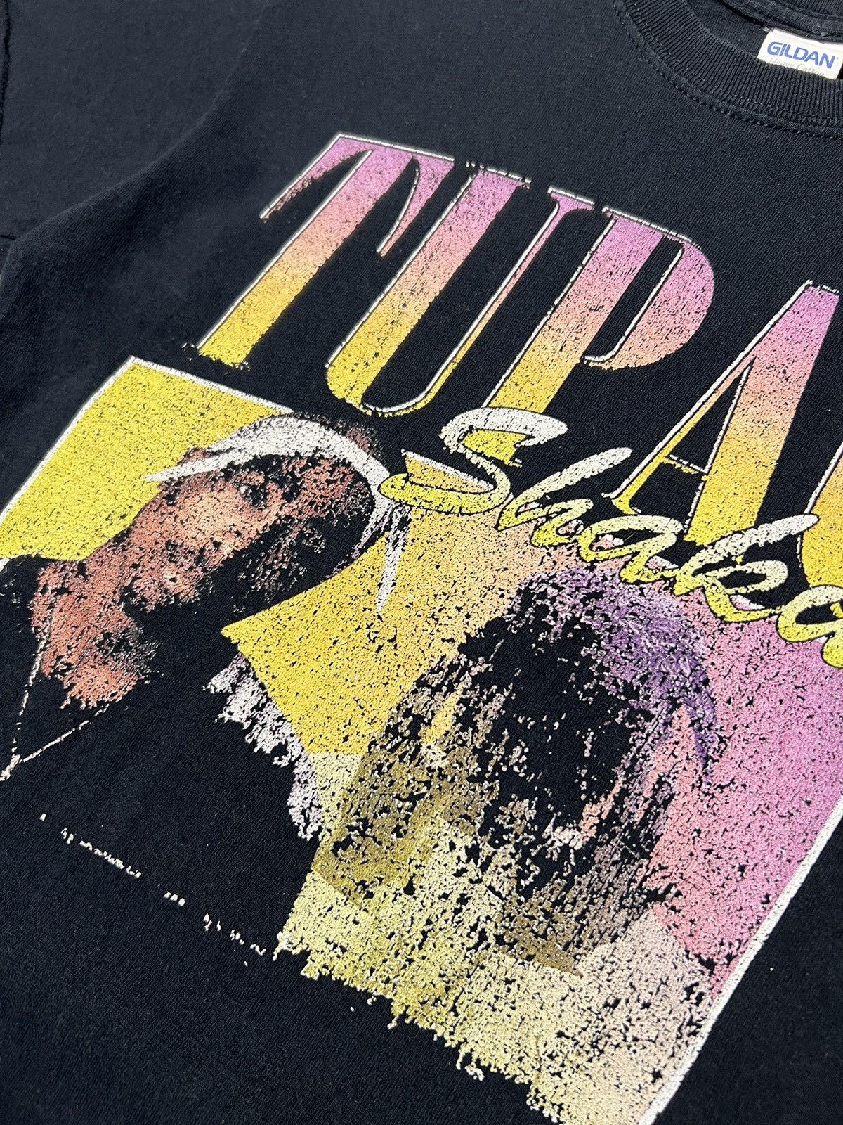 Gildan × Vintage Vintage Tupac Shakur Big Logo Band Tee Size US S / EU 44-46 / 1 - 3 Thumbnail