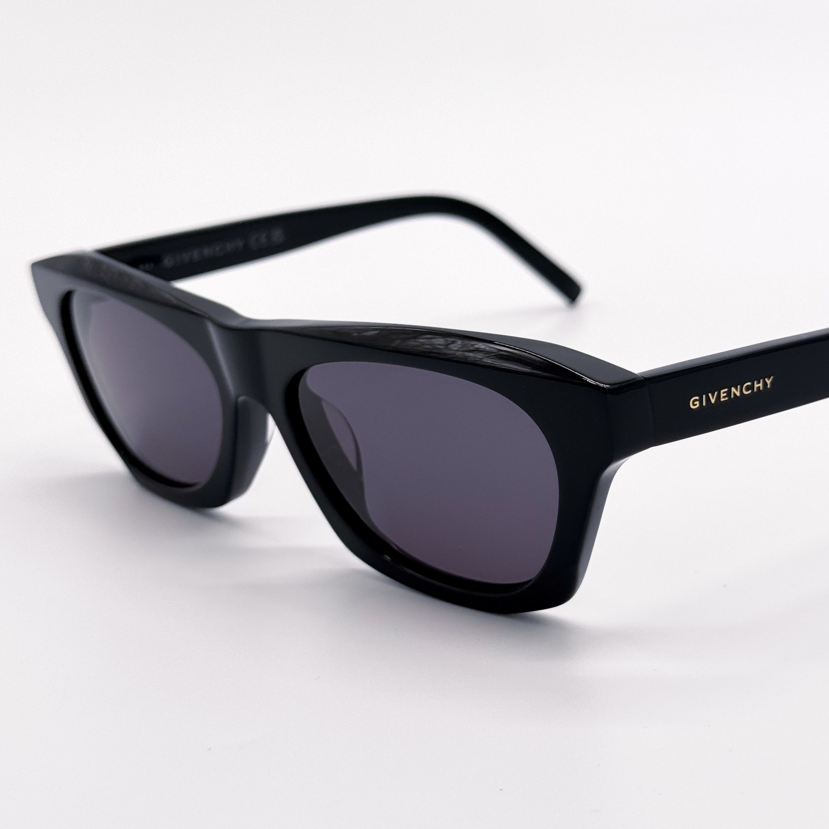 Givenchy NEW GIVENCHY GV40026U 01A BLACK UNISEX SUNGLASSES GIVENCHY Size ONE SIZE - 6 Thumbnail