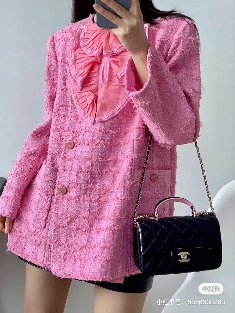 Chanel Chanel 23c early spring vacation pink round neck tweed loo Size XS / US 0-2 / IT 36-38 - 8 Thumbnail