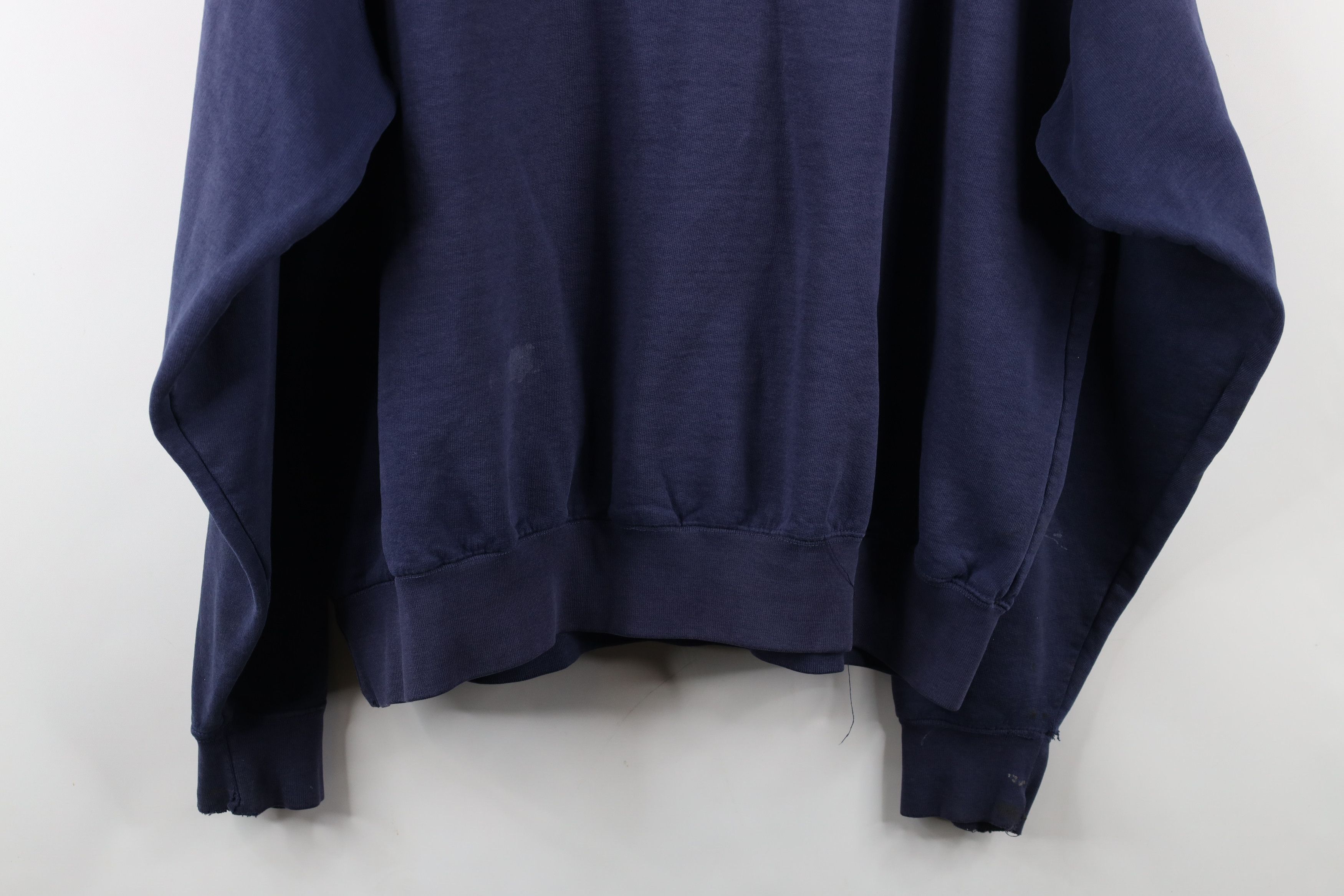 Carhartt × Vintage Vintage 90s Carhartt Spell Out Crewneck Sweatshirt Navy Blue Size US XXL / EU 58 / 5 - 17 Thumbnail