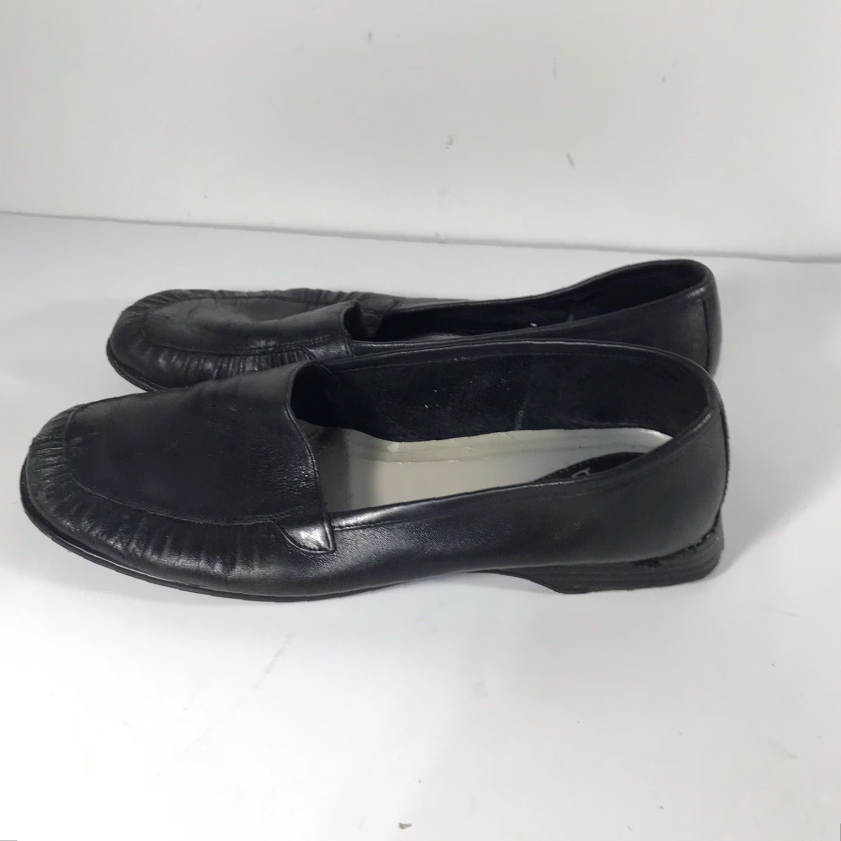 Vintage Bass Women’s Leather Loafers Size 6.5M Black Slip-On Comfort Casual Dress Shoes Size US 6.5 / IT 36.5 - 2 Thumbnail