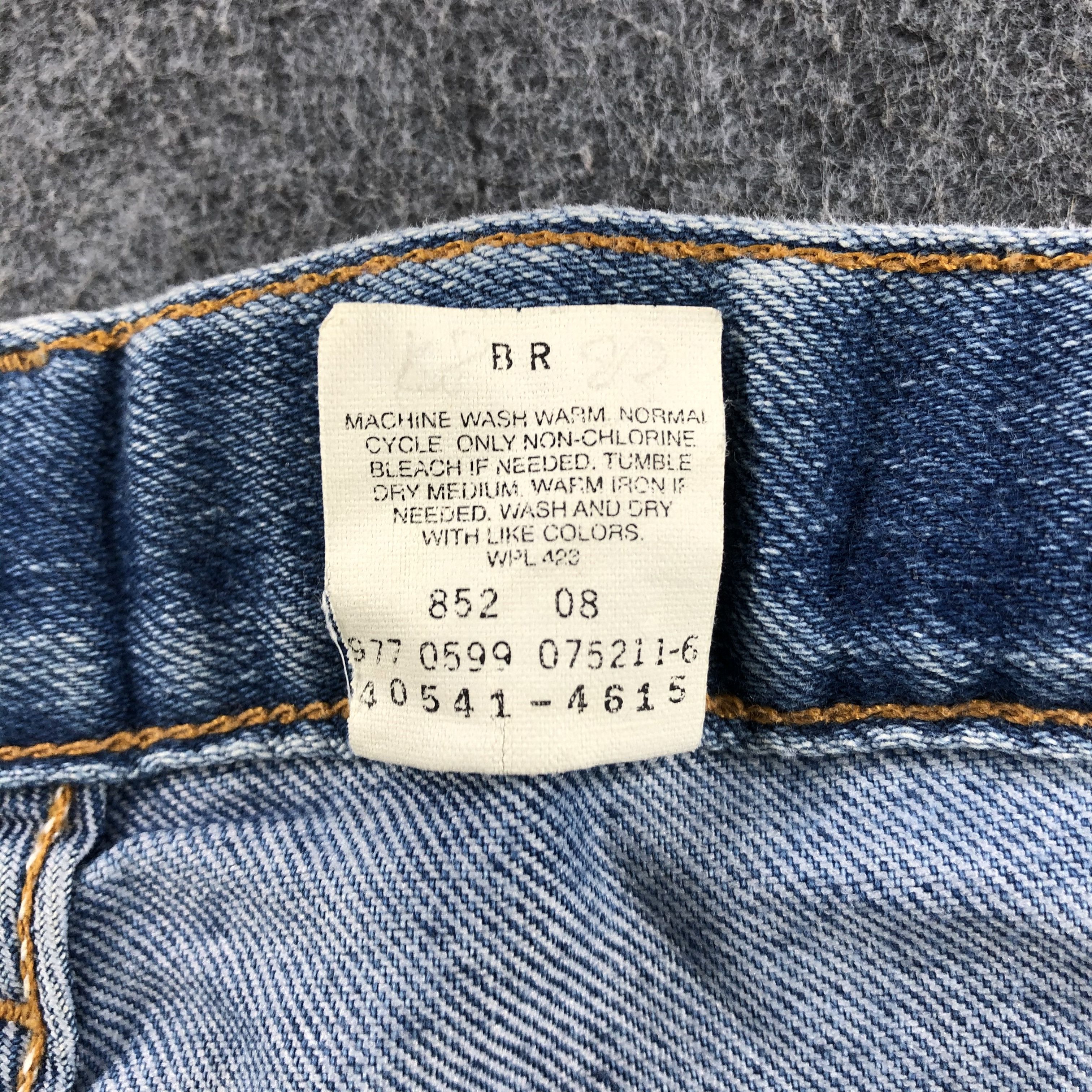Levi's Vintage Blue Wash Levis Jeans-J2185 Size US 41 - 11 Thumbnail