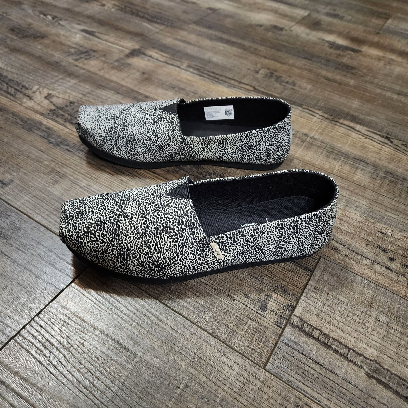 Toms Toms off White mini leopard Print canvas Women's Size 7 shlf Size US 7 / IT 37 - 7 Thumbnail