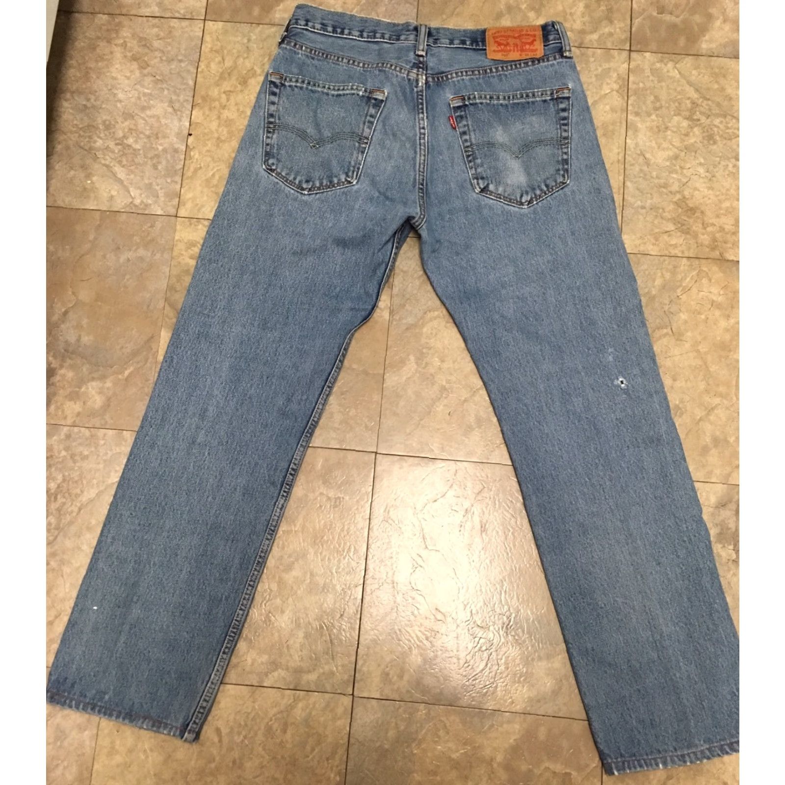 Levi's VINTAGE Levi's 505 Jeans Distressed Straight Leg Jeans Mens Regular 31x32 Blue Denim Distressed 90s Theme Size US 31 - 6 Thumbnail
