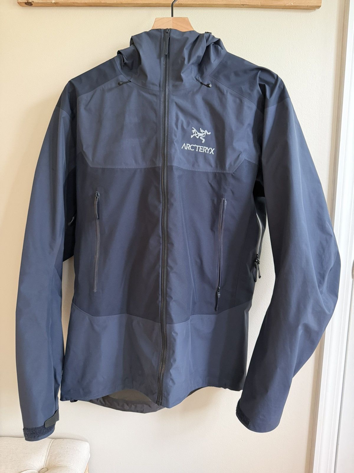 Arc'teryx Arc'teryx Beta SL Hybrid Jacket Tui Blue | Grailed