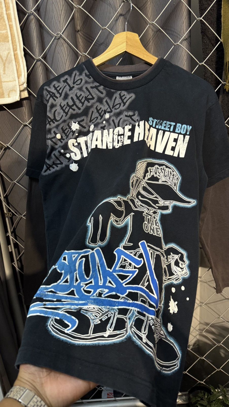 Vintage y2k STRANGE HEAVEN GRAPHIC TSHIRT DOUBLE SLEEVE Size US S / EU 44-46 / 1 - 2 Thumbnail
