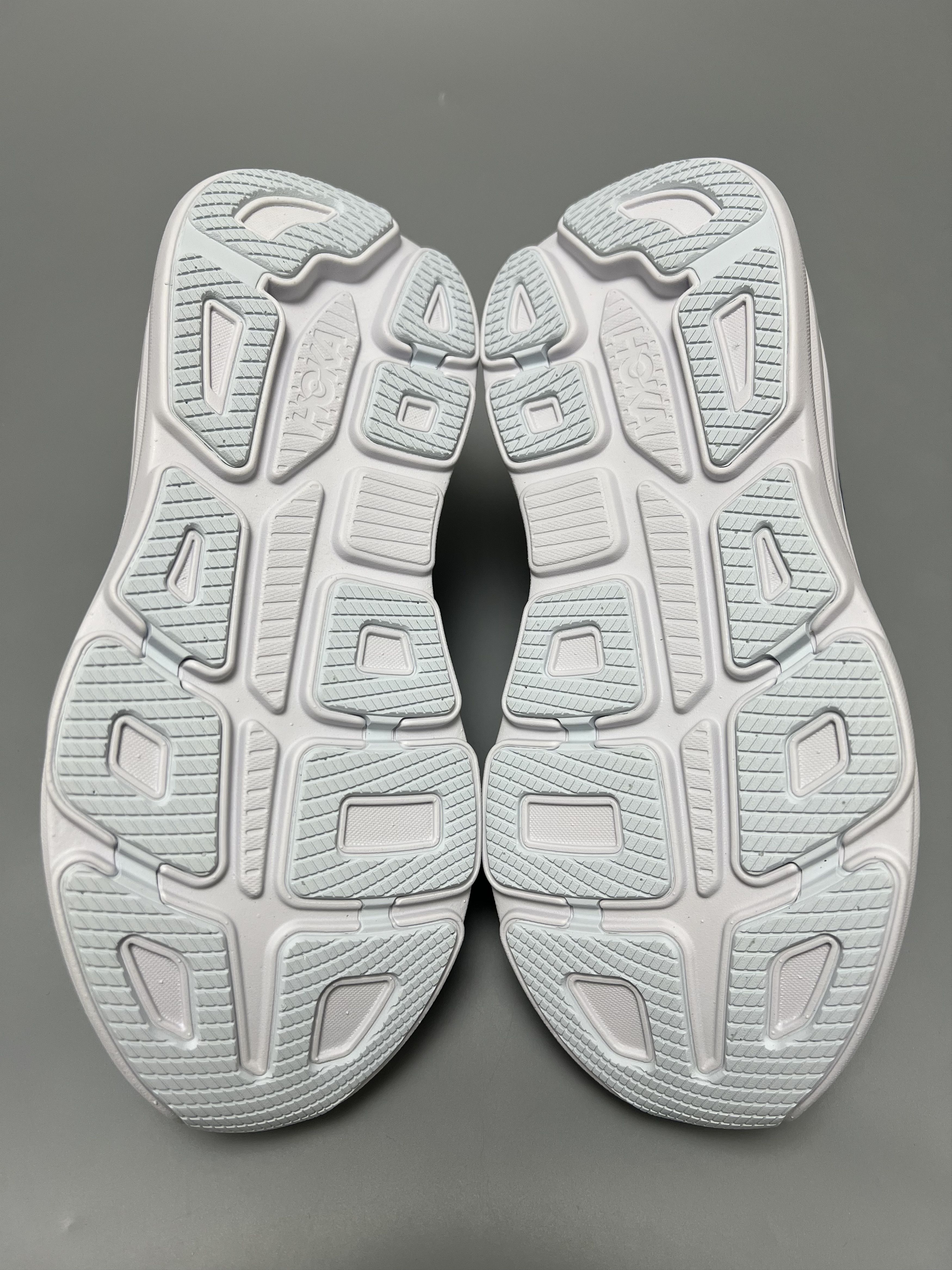 Hoka 8.5D Hoka One One Bondi 9 Running Shoes Walking Gym Size US 8.5 / EU 41-42 - 6 Thumbnail