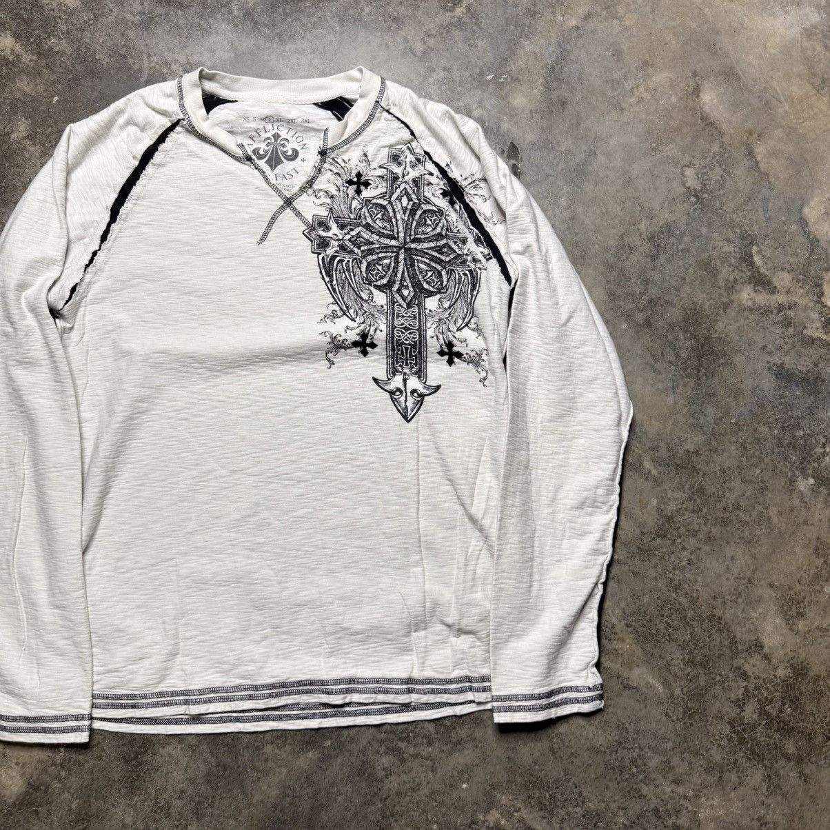 Affliction vintage y2k affliction cross longsleeve thermal knit tshirt Size US L / EU 52-54 / 3 - 7 Thumbnail