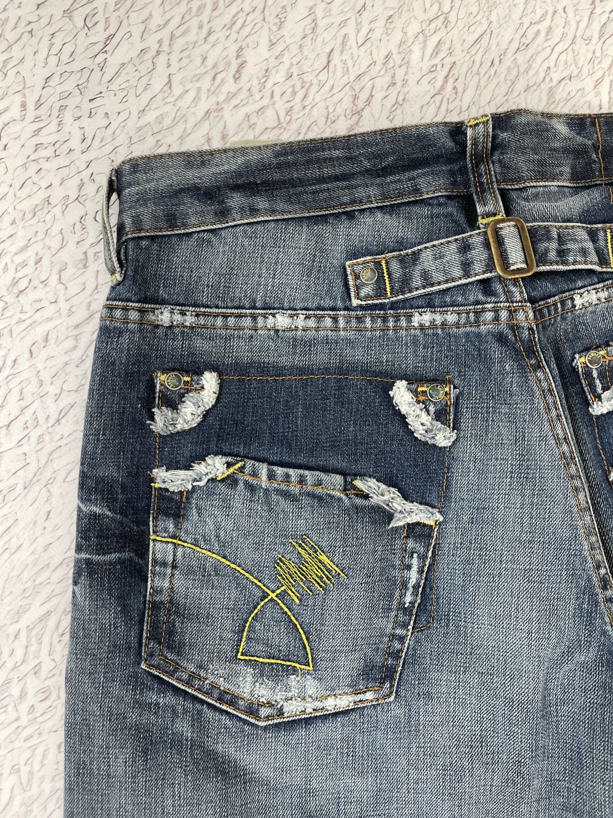 Schott Schott NYC vintage buckle back faded distressed denim jeans Size US 30 / EU 46 - 16 Thumbnail
