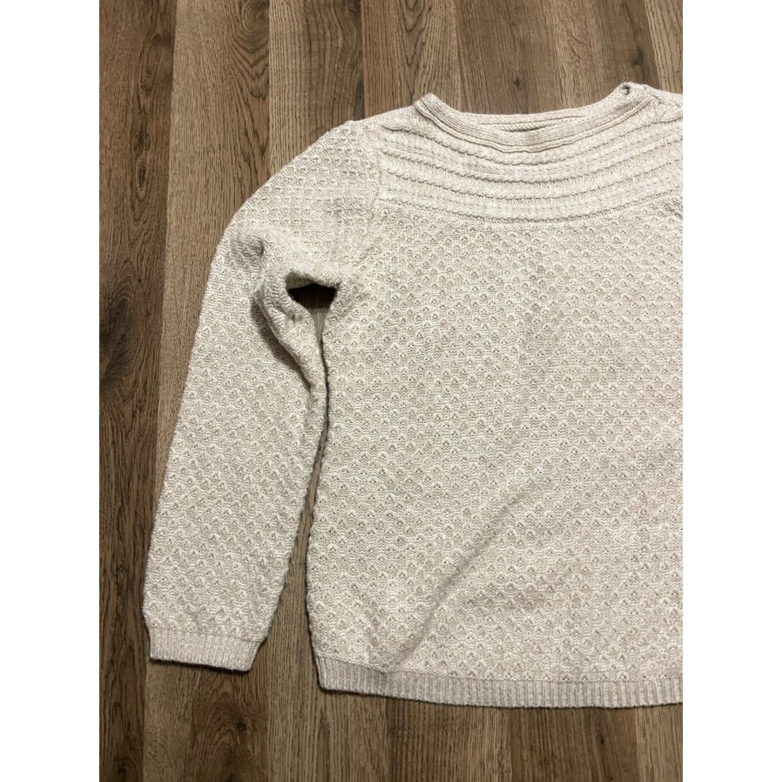 Croft & Barrow Croft&Barrow Sweater Women's Medium Cream Pullover Long Sleeve Crew Neck Casual Modern Size M / US 6-8 / IT 42-44 - 3 Thumbnail