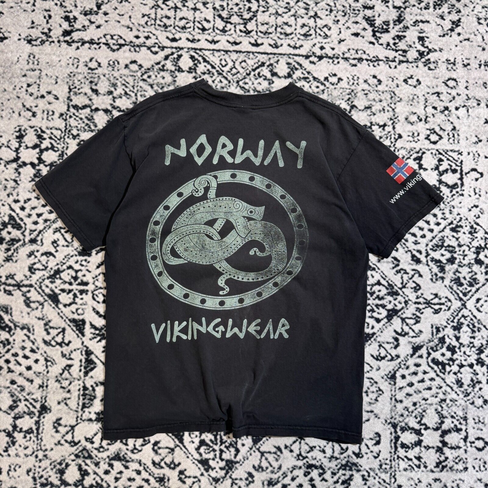 Vintage Vintage Black Cotton T-Shirt Size L Vikingswear Y2K 90s Size US L / EU 52-54 / 3 - 1 Thumbnail