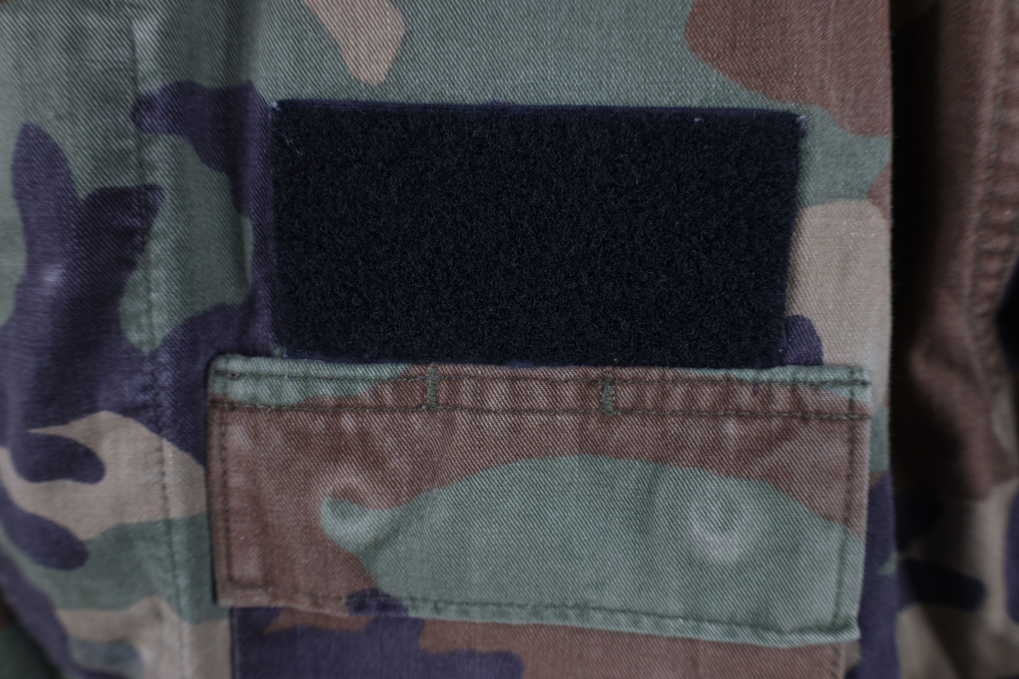 Vintage Vintage 90s Issued Woodland Camouflage Combat Jacket USA Size US M / EU 48-50 / 2 - 5 Thumbnail