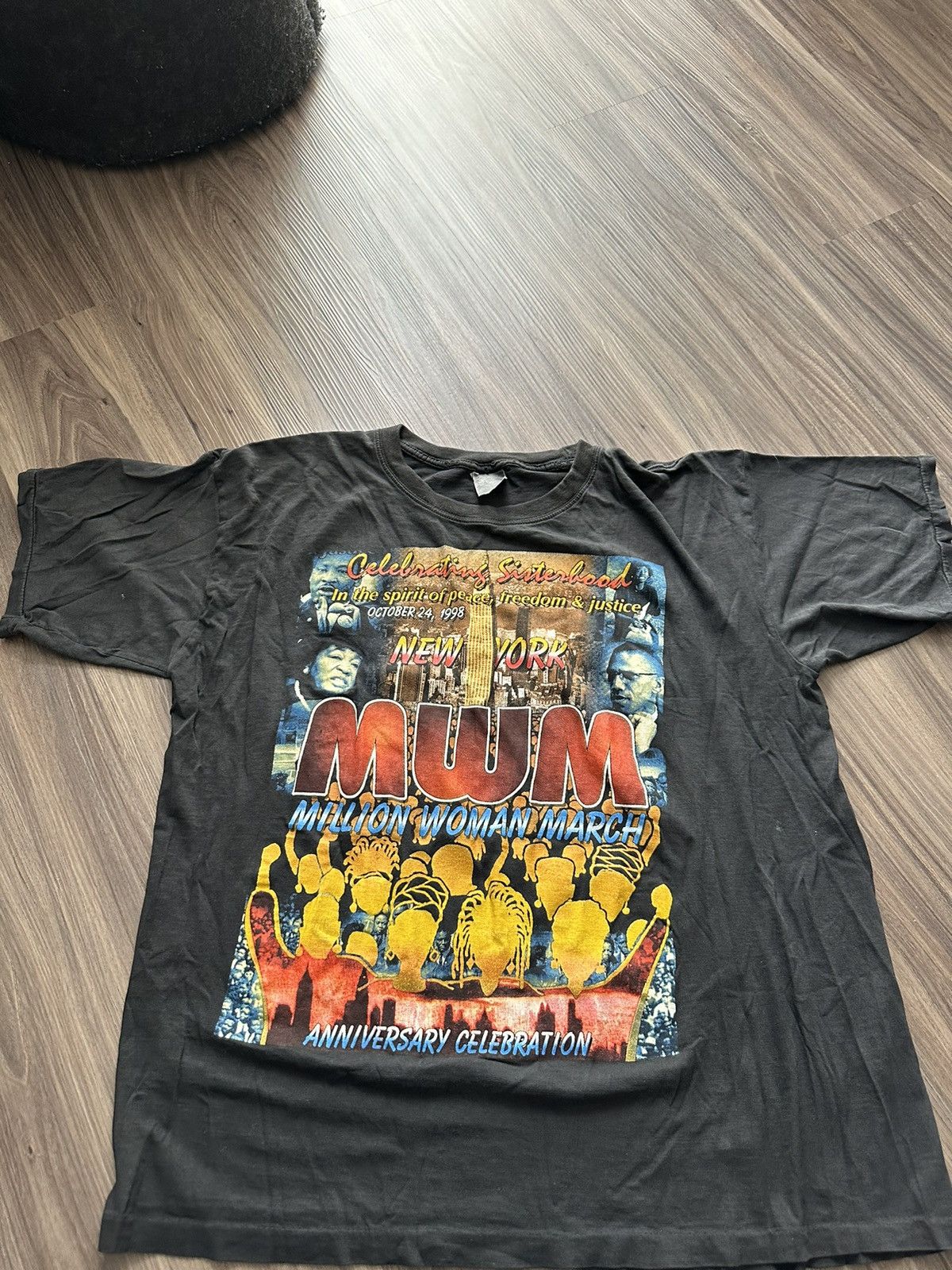 Band Tees RARE VINTAGE MILLION WOMAN MARCH T SHIRT Size US L / EU 52-54 / 3 - 2 Thumbnail