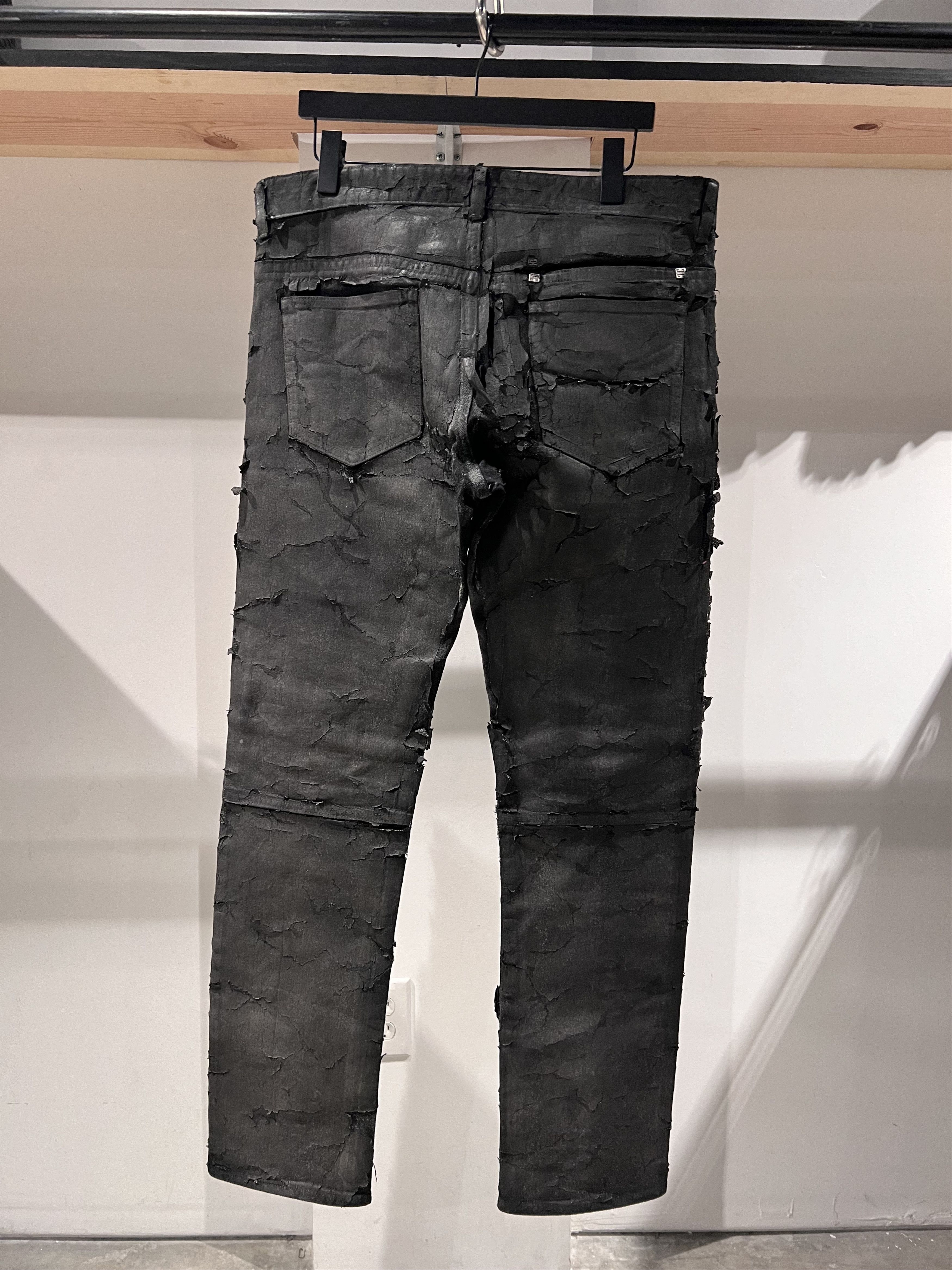 Givenchy Givenchy Painted Zipper Denim Size US 33 - 2 Thumbnail