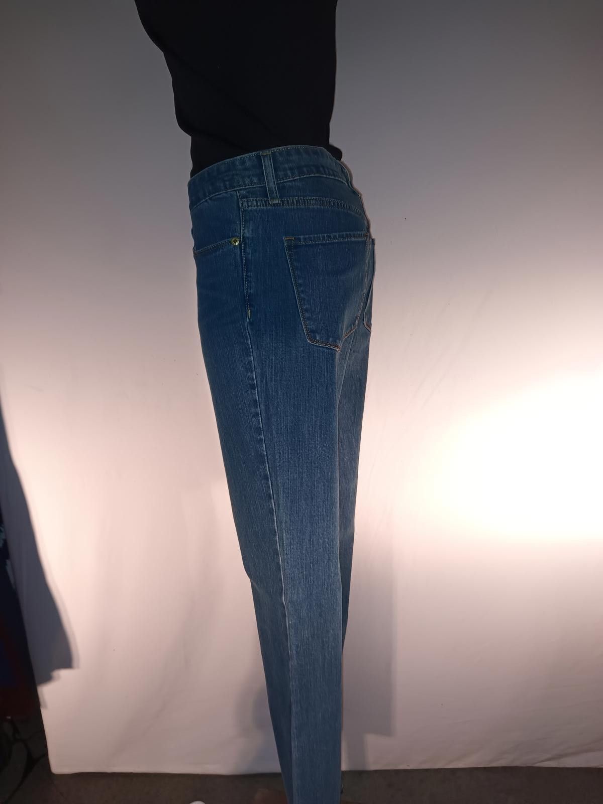 Denizen Denizen Boot Cut Jeans - Classic Style Size 32" / US 10 / IT 46 - 2 Thumbnail