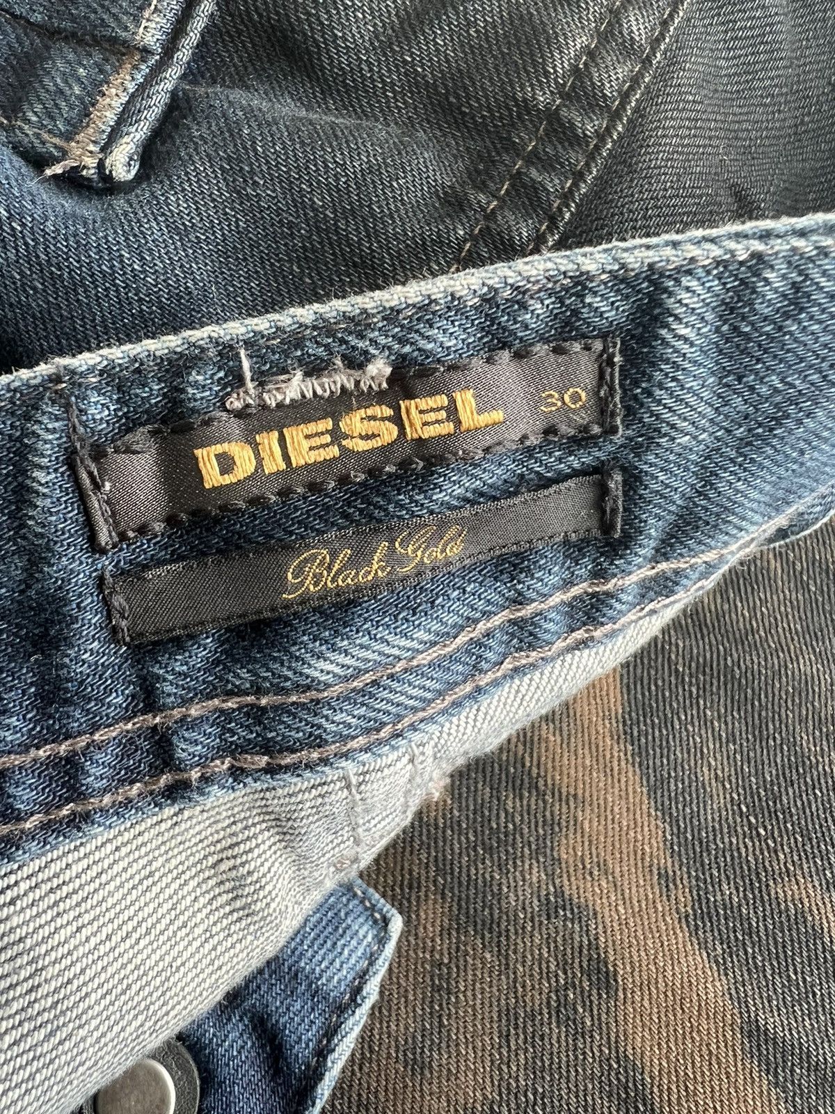 Diesel Black Gold AW10 Diesel Black Gold 🇮🇹 Rusty Wax Homeless Baggy Denim Size US 30 / EU 46 - 11 Thumbnail