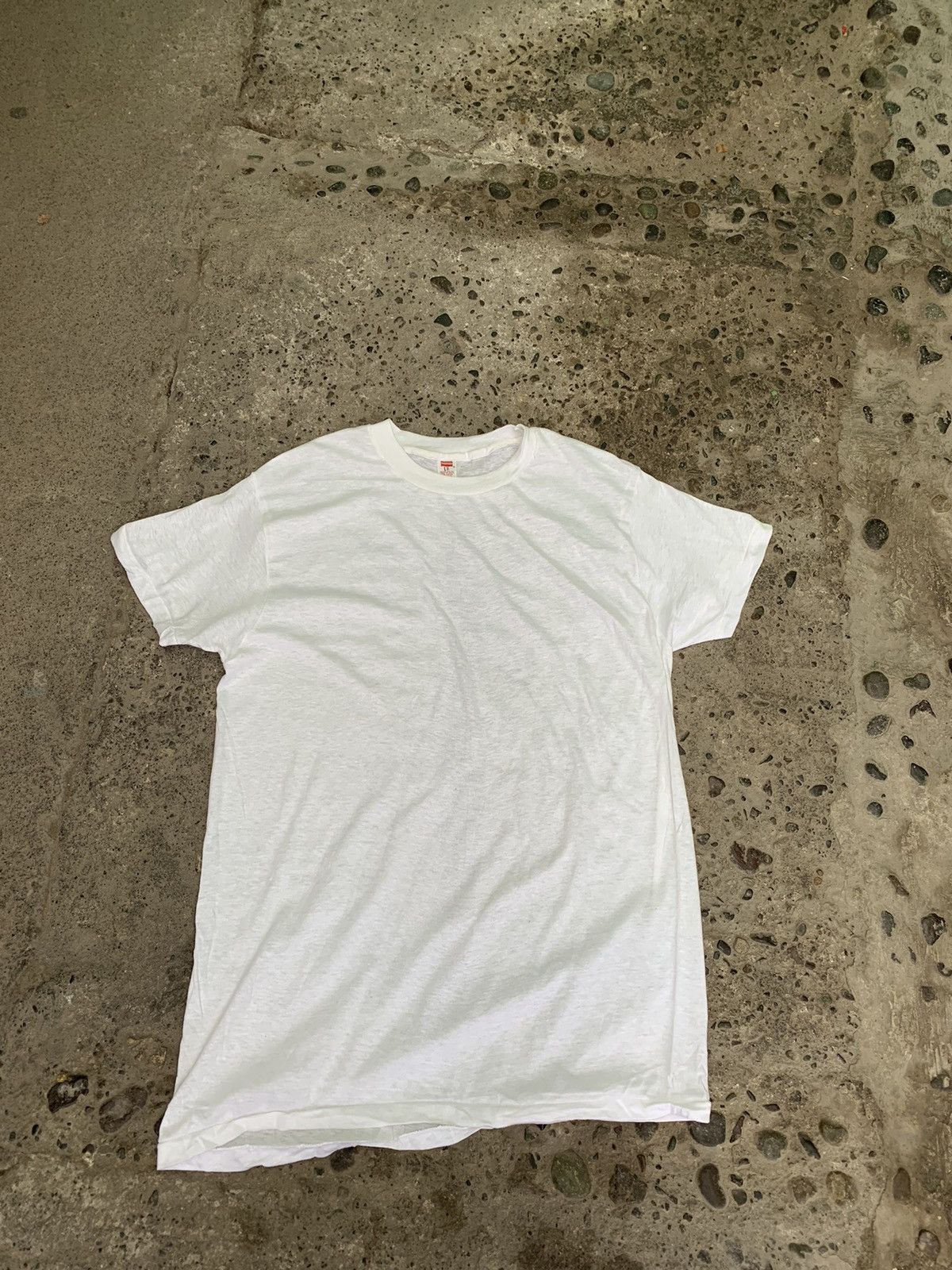 Hanes Vintage Hanes blank T shirt Size US L / EU 52-54 / 3 - 1 Thumbnail
