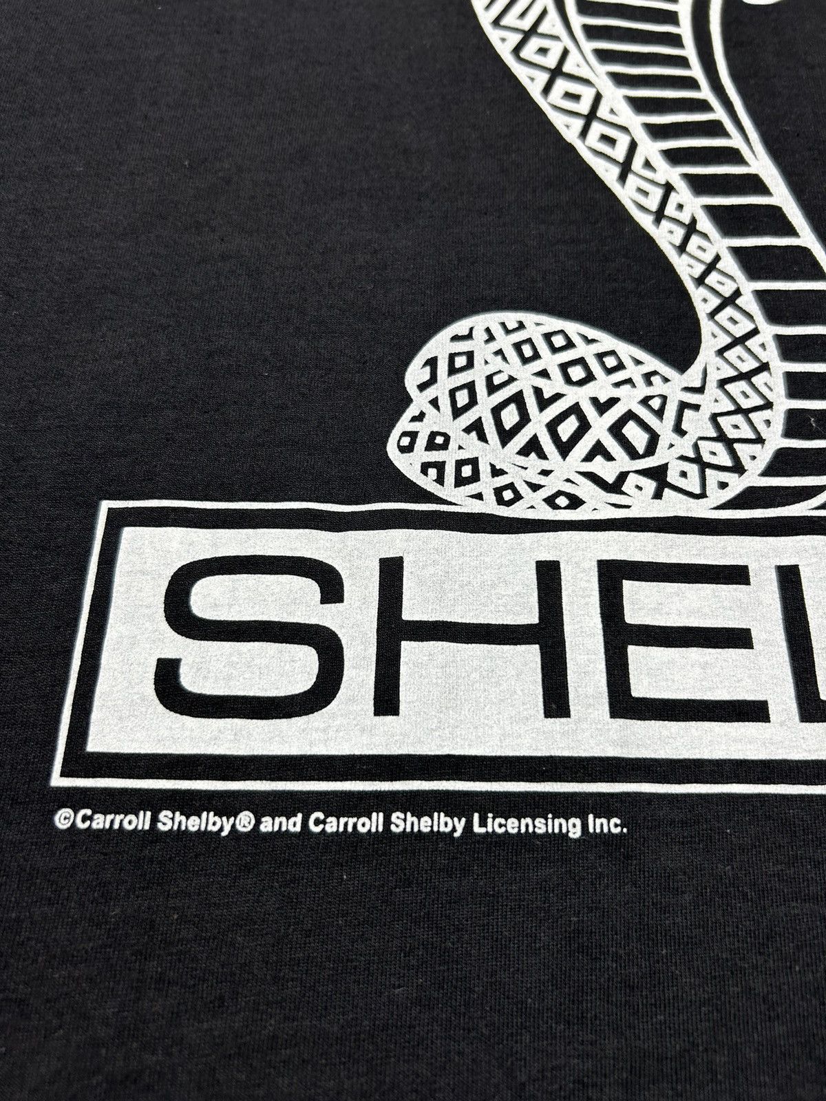 Vintage Vintage Carroll Shelby Cobra Big Logo T-Shirt Size US XXL / EU 58 / 5 - 5 Thumbnail