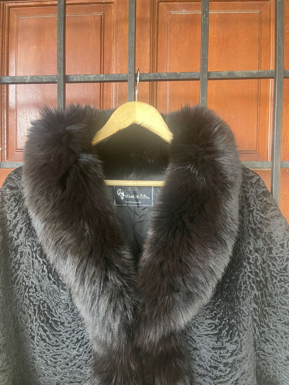 Designer × Japanese Brand × Vintage Very rare ALL BLACK FUR SHOULDER CAPE from FIANCESSE FUR Size ONE SIZE - 3 Thumbnail