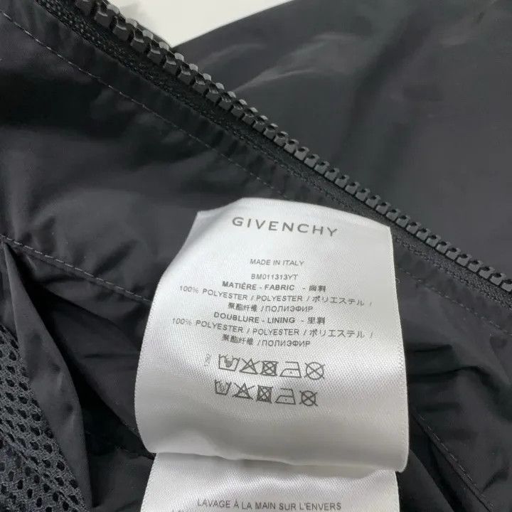 Other Givenchy Givenchy Letter Print ZipUp Hooded Jacket -2507 Size US M / EU 48-50 / 2 - 4 Thumbnail