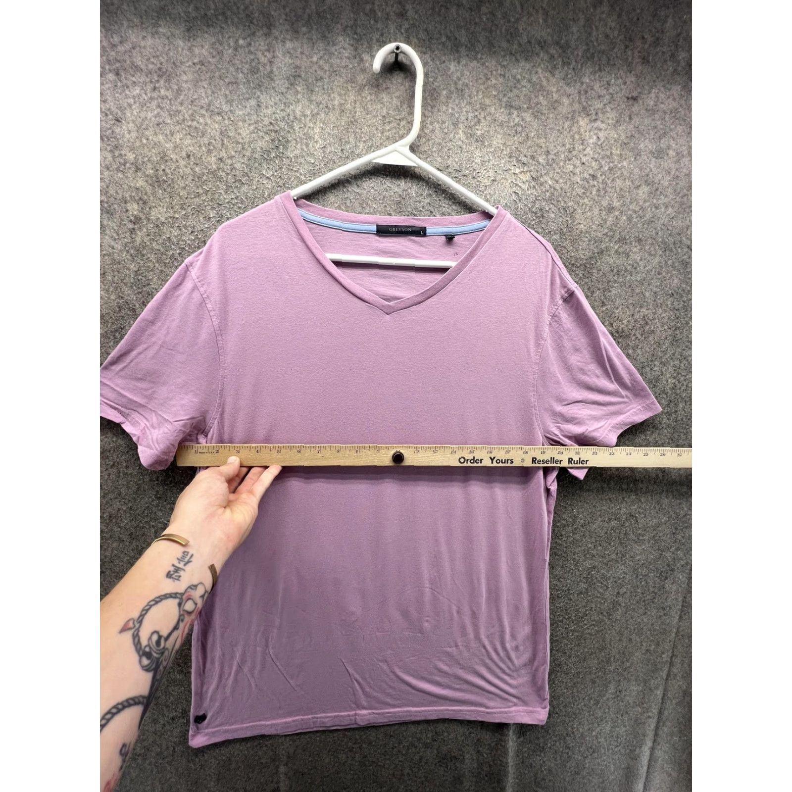 Vintage Greyson Shirt Mens Large Purple V Neck Jersey Logo Tee Classic Fit Casual Soft Size US L / EU 52-54 / 3 - 4 Thumbnail