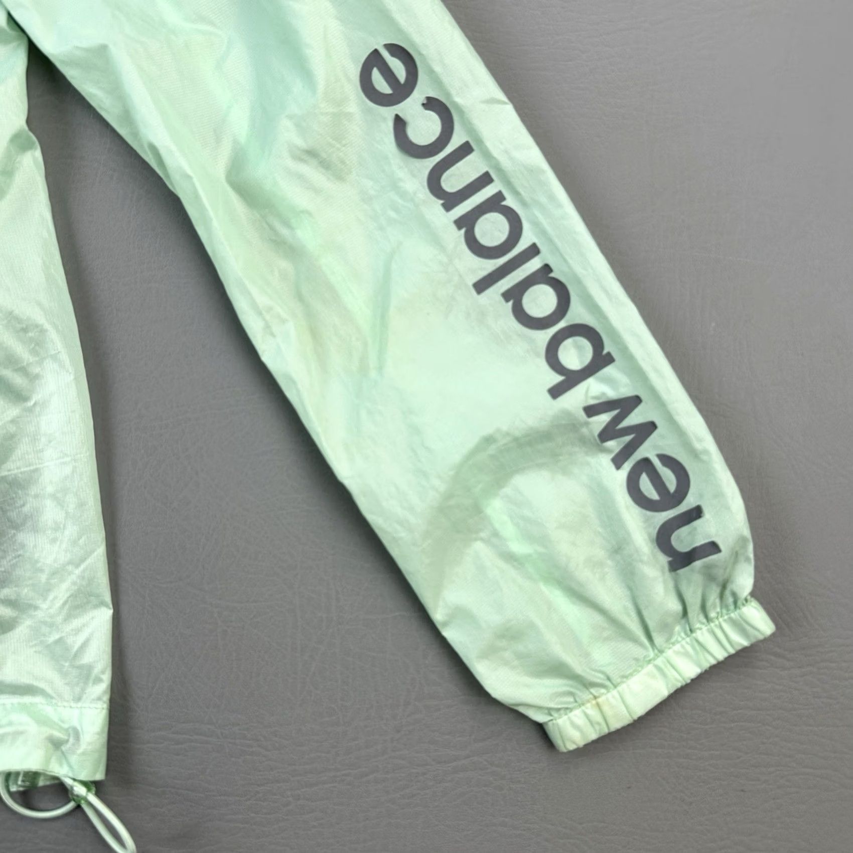 New Balance New Balance Jacket Women's Large Green Hooded Windbreaker Running Packable Size L / US 10 / IT 46 - 7 Thumbnail