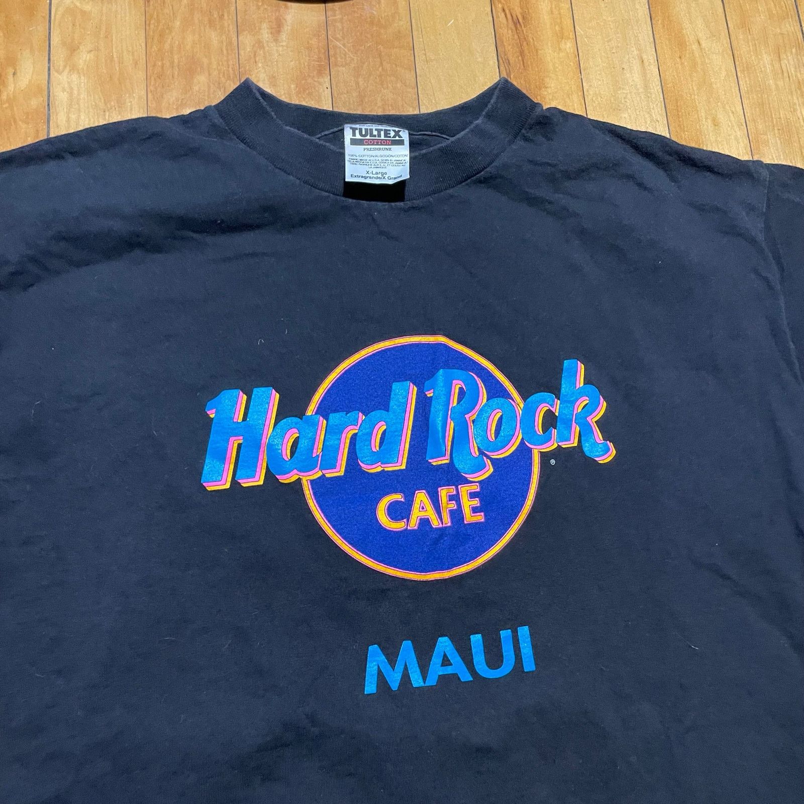 Hard Rock Cafe 90s Tultex Hard Rock Cafe Maui Black Graphic shirt size XL Size US XL / EU 56 / 4 - 2 Thumbnail
