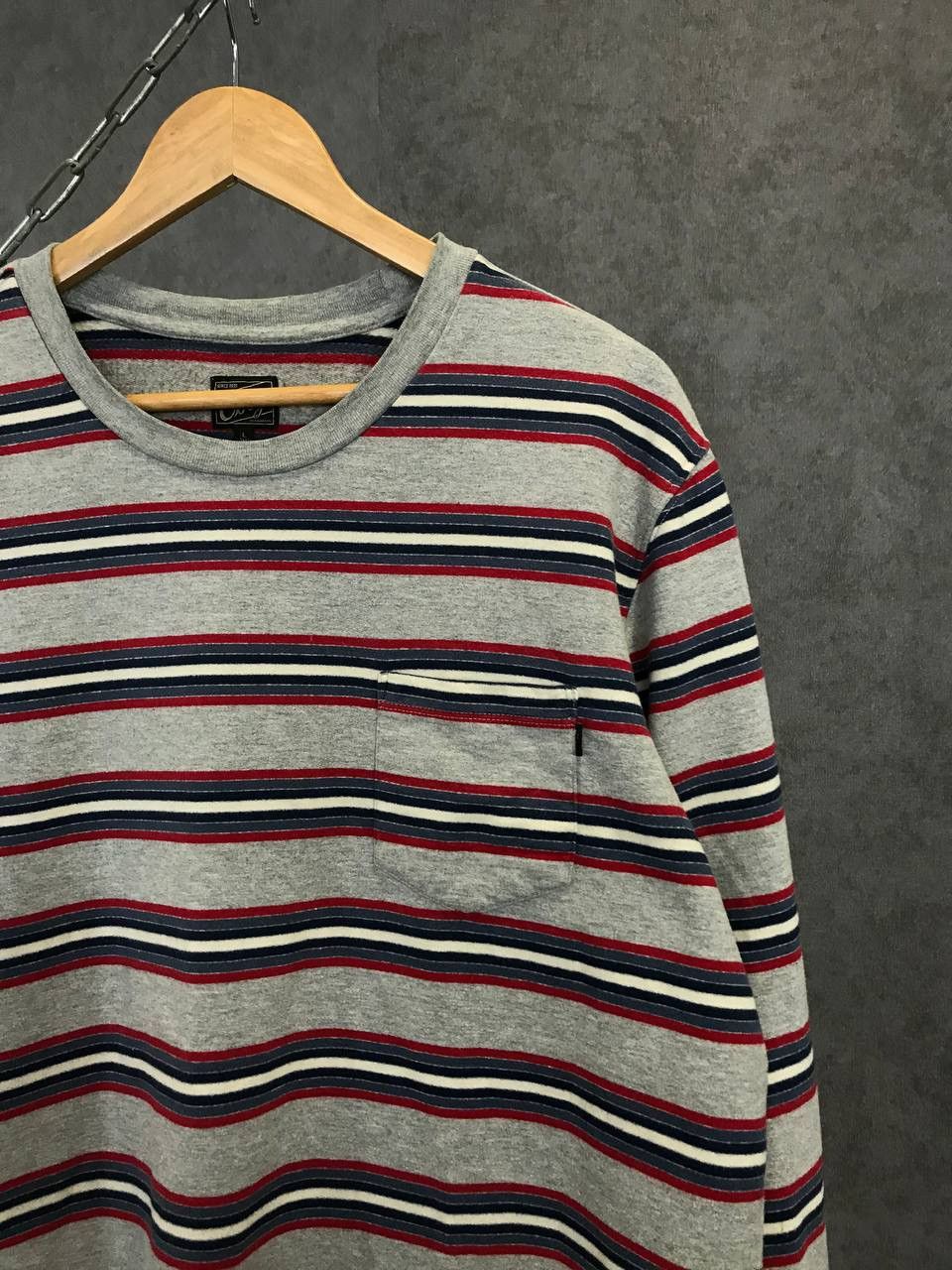 Obey Obey striped pocket sweatshirt Size US L / EU 52-54 / 3 - 2 Thumbnail