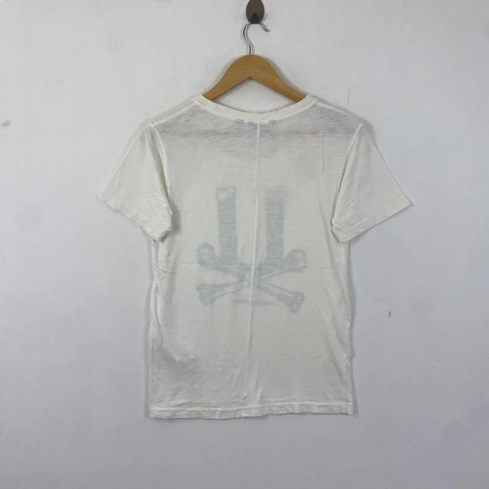 Japanese Brand UNIQLO UNDERCOVER Cross Bone Graphic Tee Shirt Small Size Size S / US 4 / IT 40 - 4 Thumbnail