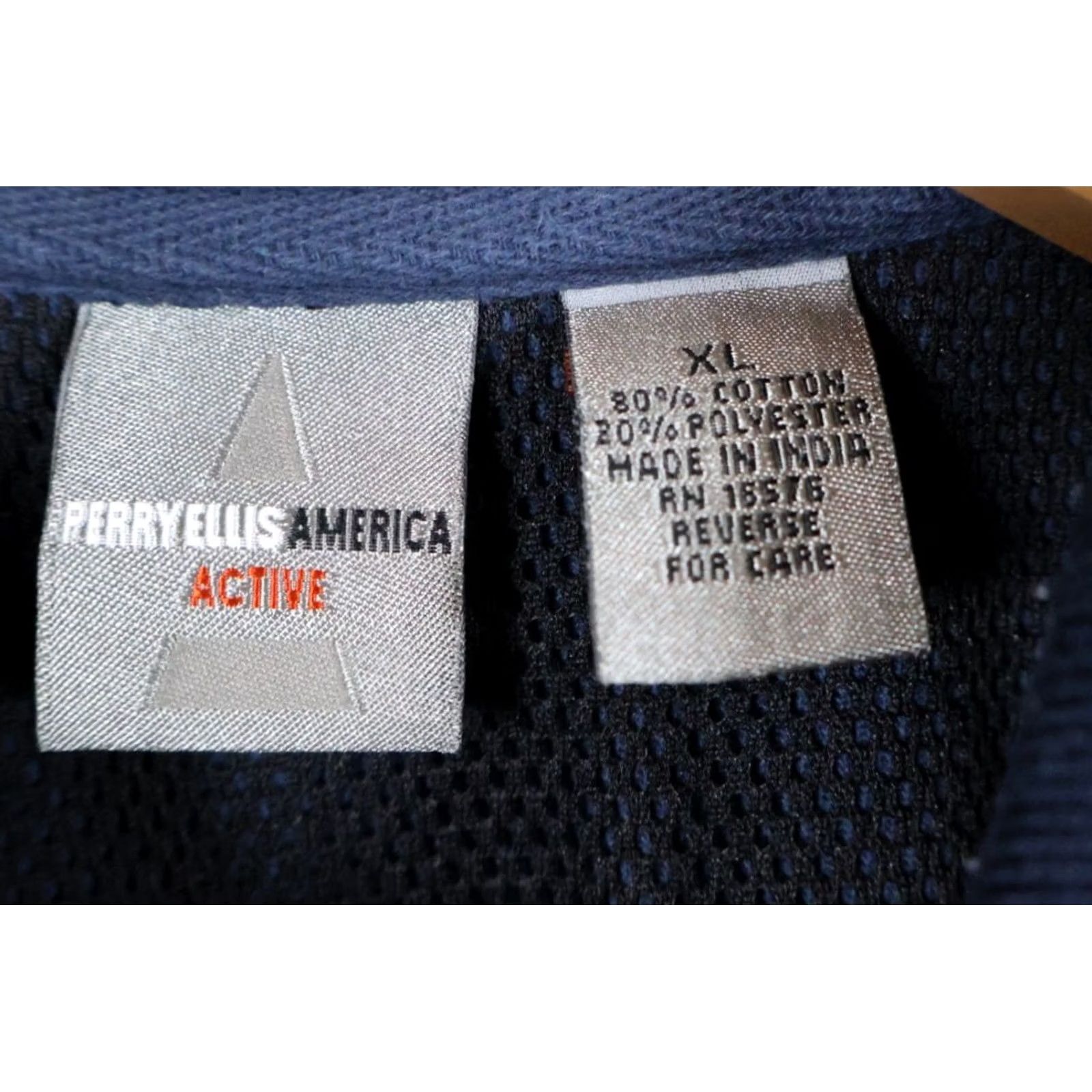 Perry Ellis Perry Ellis Velour Polo Shirt Men's XL Long Sleeve Embroidered VTG Dark Blue Velour Polo Shirt with Embroidered Chest Size US XL / EU 56 / 4 - 3 Thumbnail