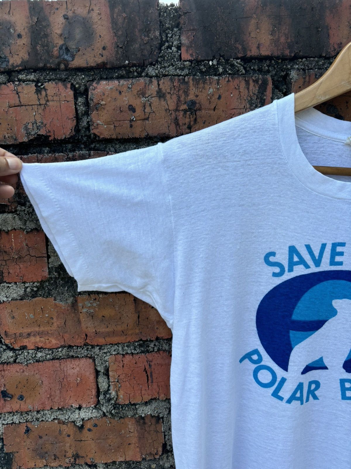 Vintage Vintage 70s SAVE THE POLAR BEAR Size US L / EU 52-54 / 3 - 5 Thumbnail