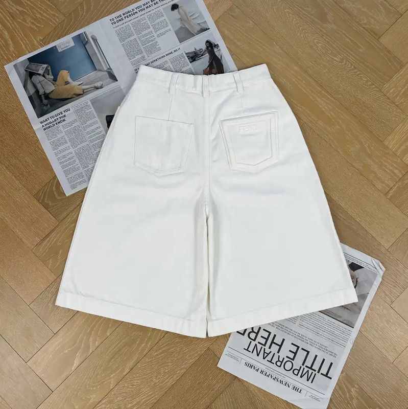 Fendi Fendi Women's White Shorts Size S 0089 Size 23" - 1 Thumbnail