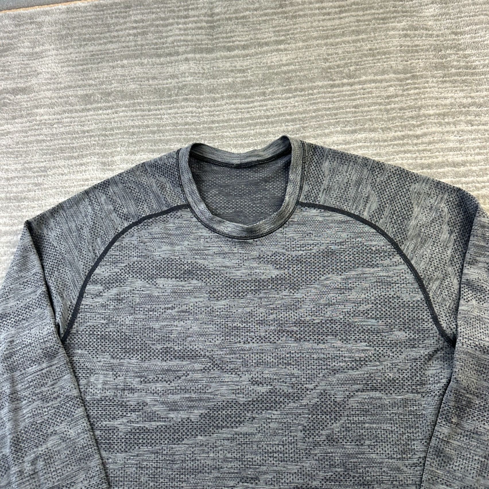 Lululemon Lululemon Shirt Mens Medium Gray Metal Vent Tech Camouflage Performance Tee Size US M / EU 48-50 / 2 - 3 Thumbnail