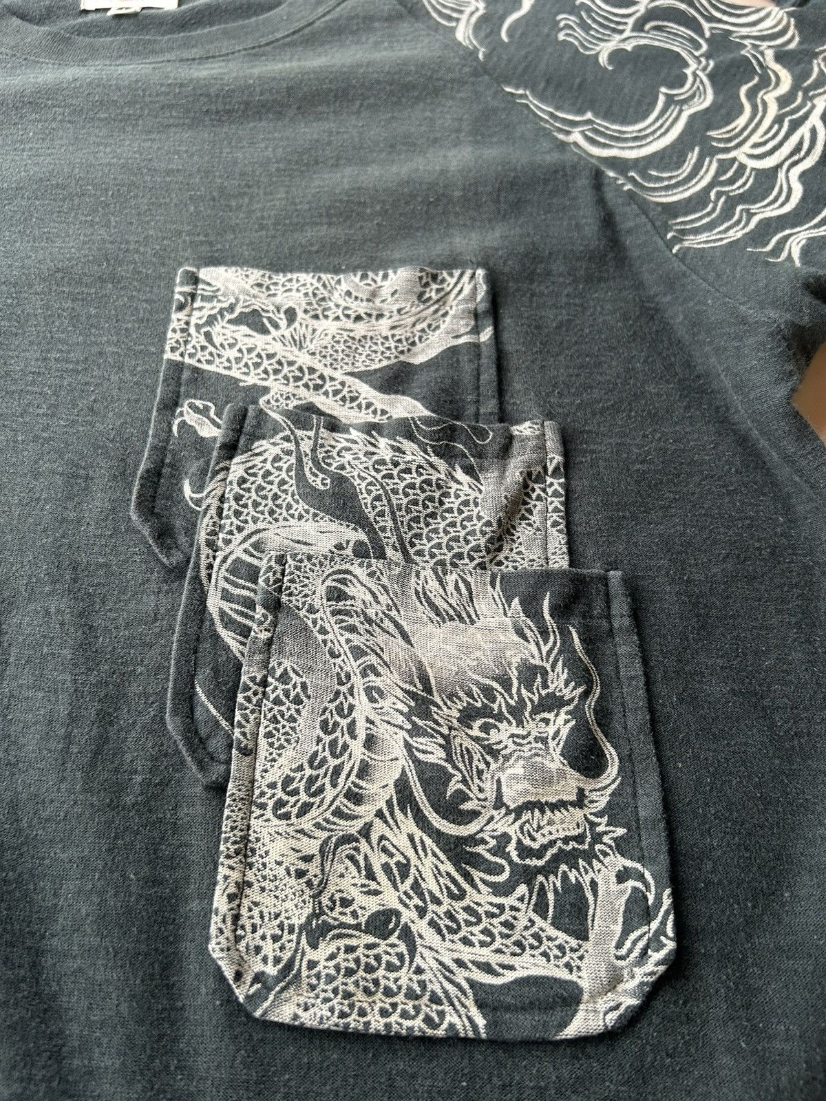 Japanese Brand Karakuri Tamashii Dragon Embroidered Tri Pockets Tshirt Size US L / EU 52-54 / 3 - 3 Thumbnail